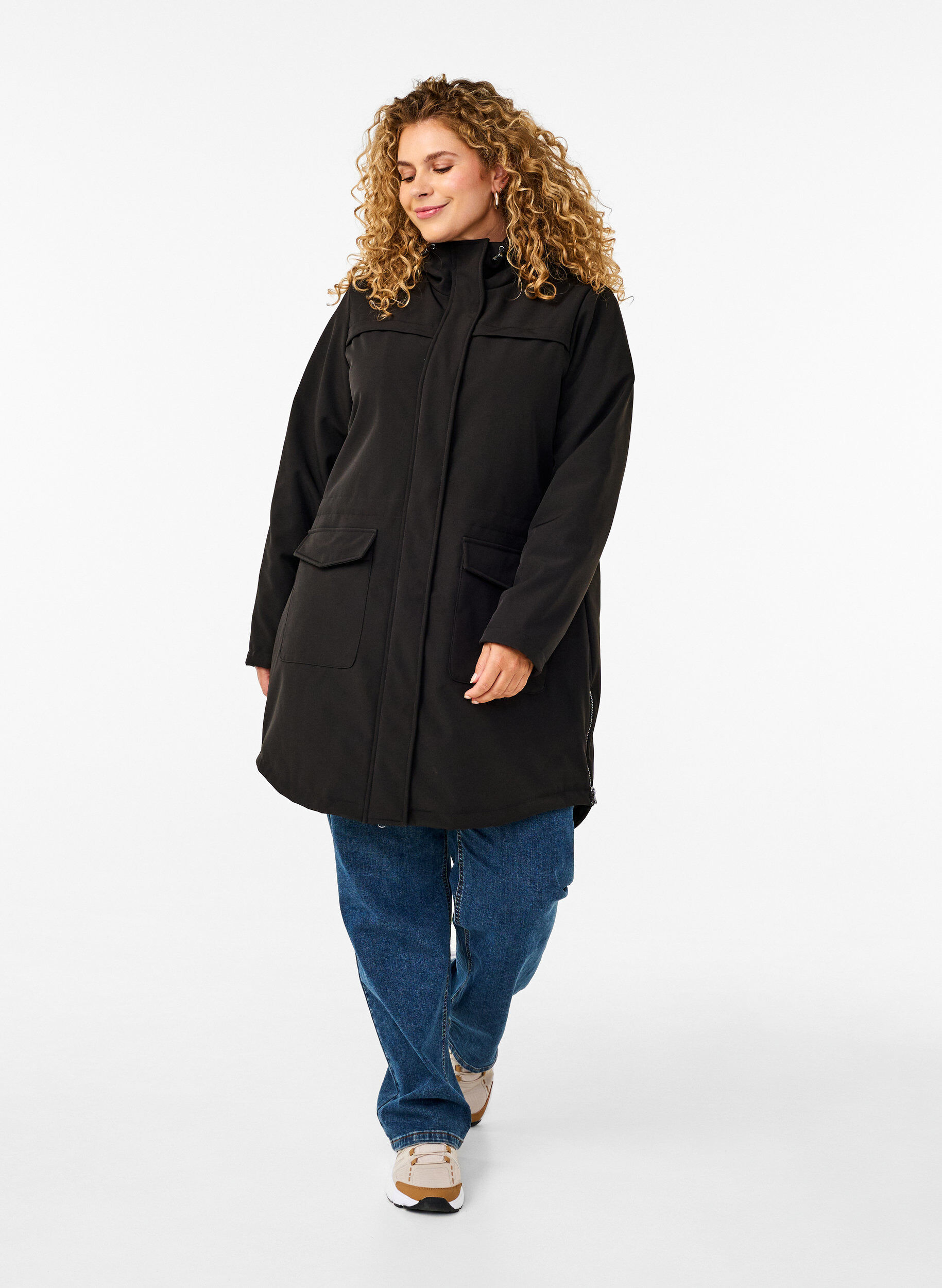 ZizziWasserabweisende Softshell-Jacke mit Steppfutter, Schwarz, Model image number 1