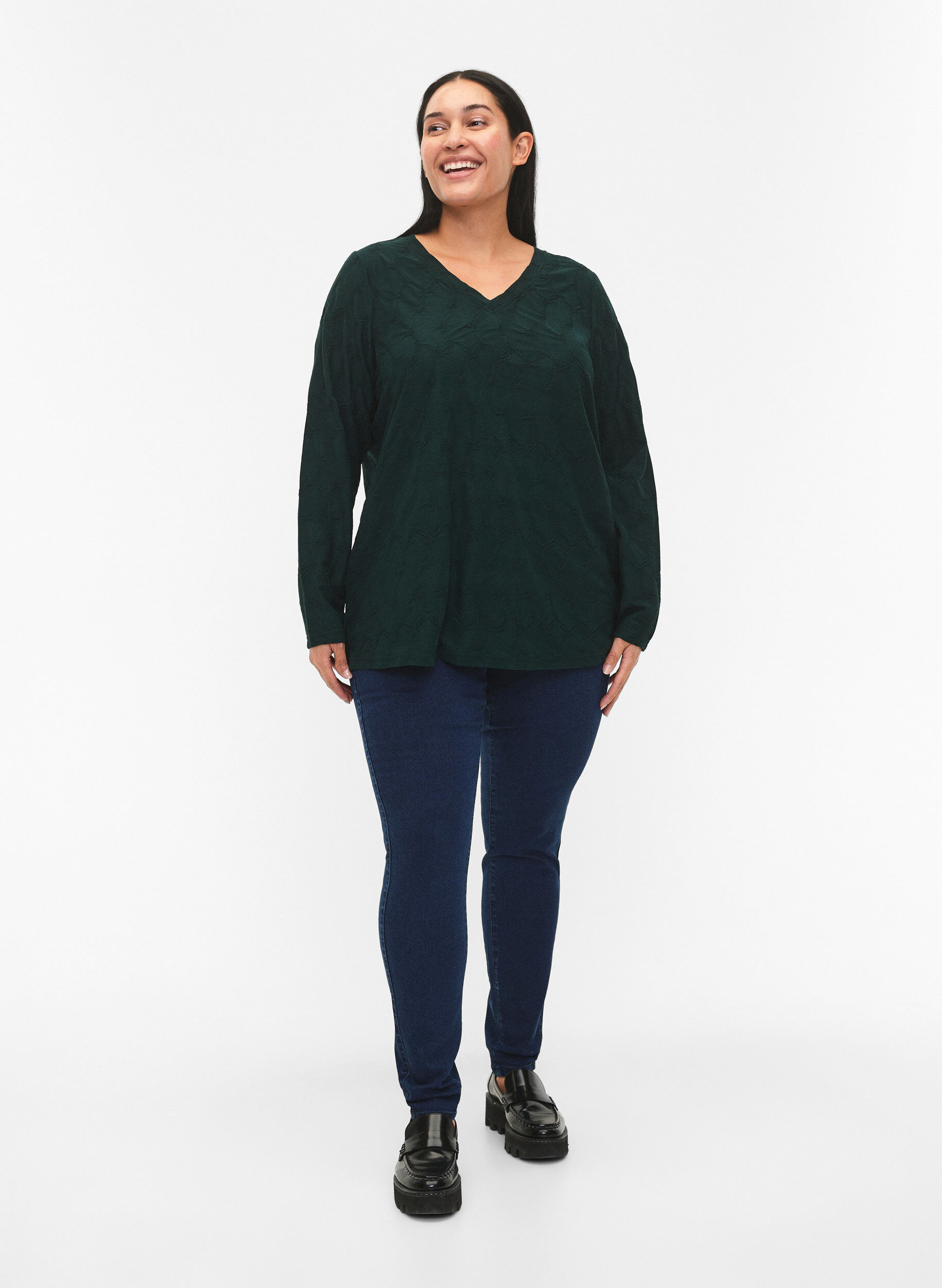 ZizziFLASH - Lang&auml;rmlige Bluse mit Struktur, Scarab, Model image number 2