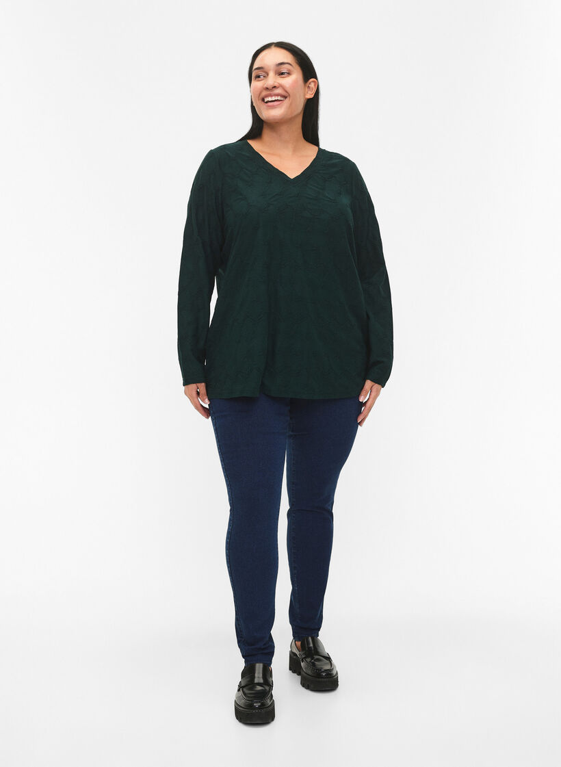 FLASH - Lang&auml;rmlige Bluse mit Struktur, Scarab, Model image number 2