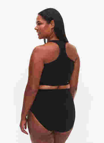 Nahtloser Slip mit hoher Taille, Black, Model image number 1
