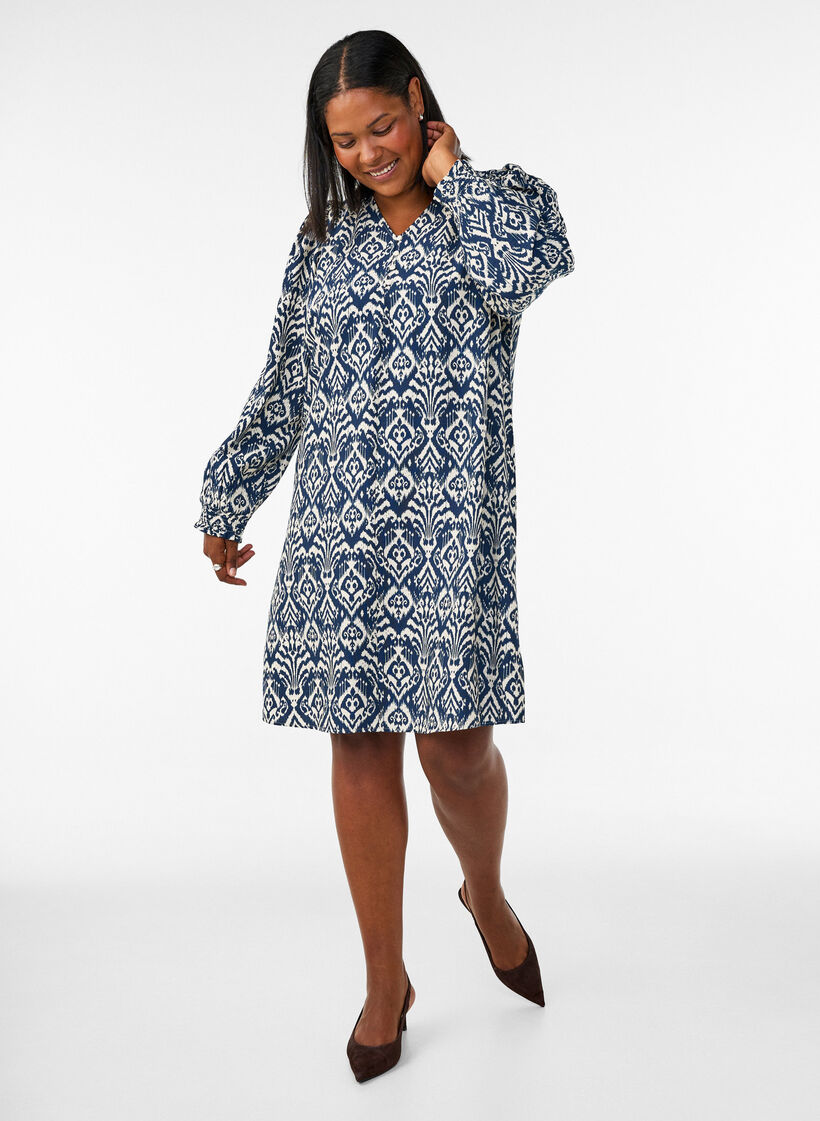 Gemustertes Kleid aus Viskose mit langen &Auml;rmeln, Blau, Model image number 1