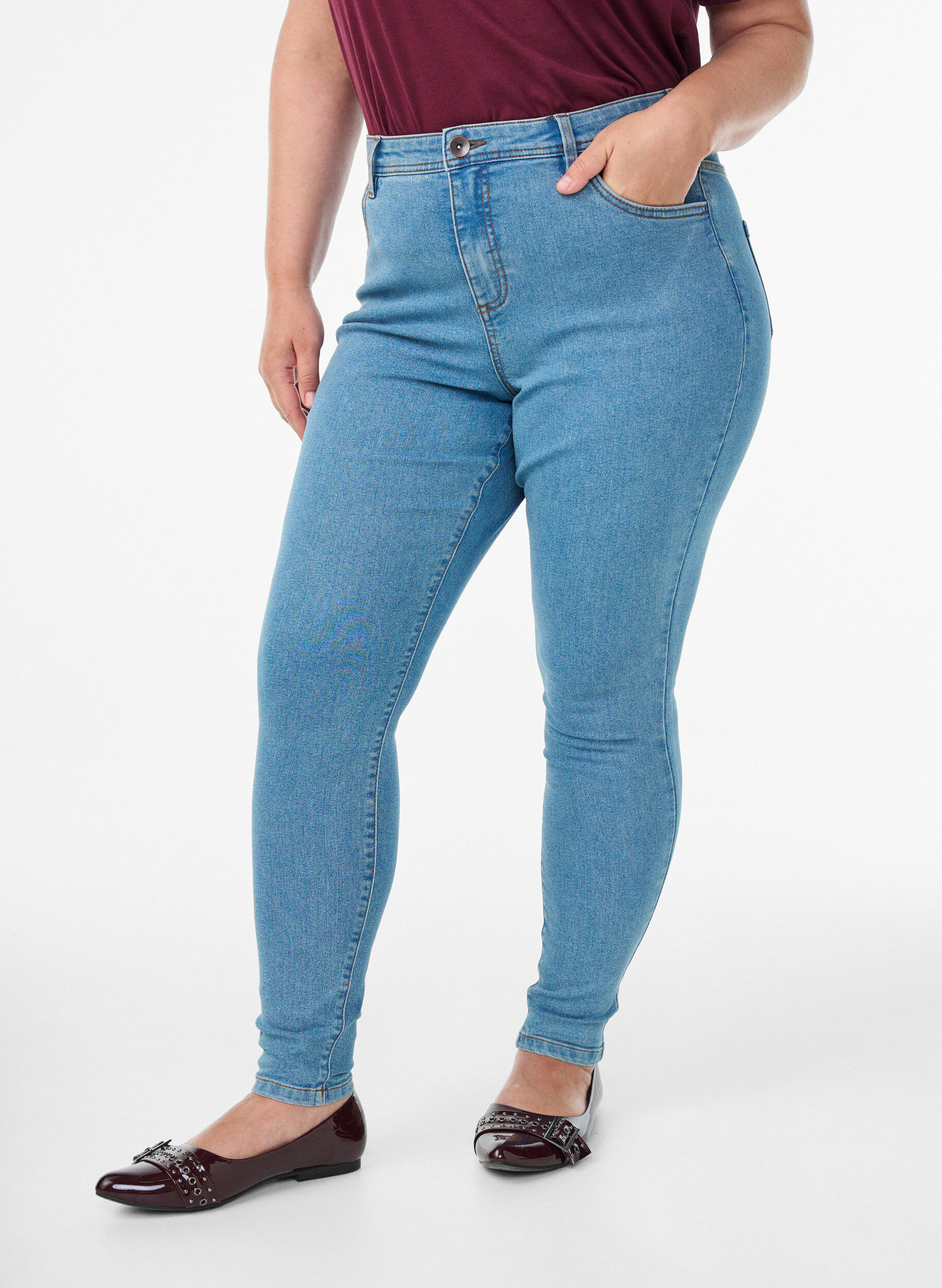 ZizziFLASH - Jeans mit Super Slim Fit, Blau, Model image number 2