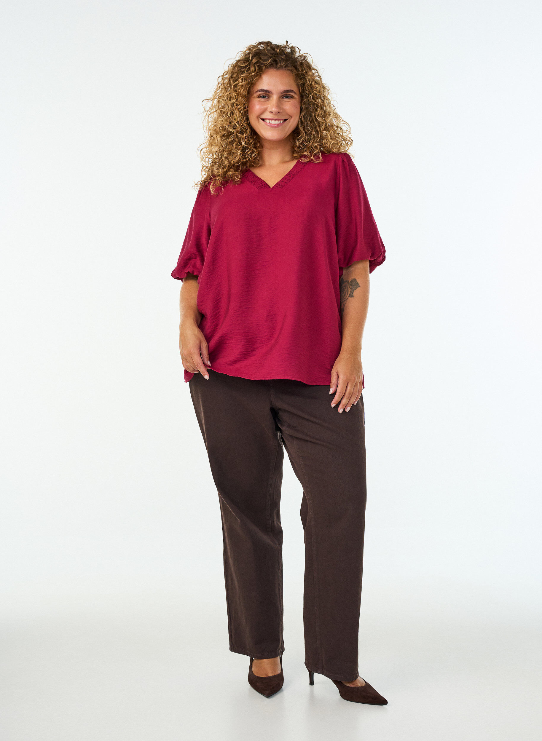 ZizziBluse mit Ballon&auml;rmeln und V-Ausschnitt, Rot, Model image number 1
