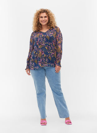 Geblümte Bluse mit langen Ärmeln und V-Ausschnitt, Blue w. Pink Leaf, Model image number 2