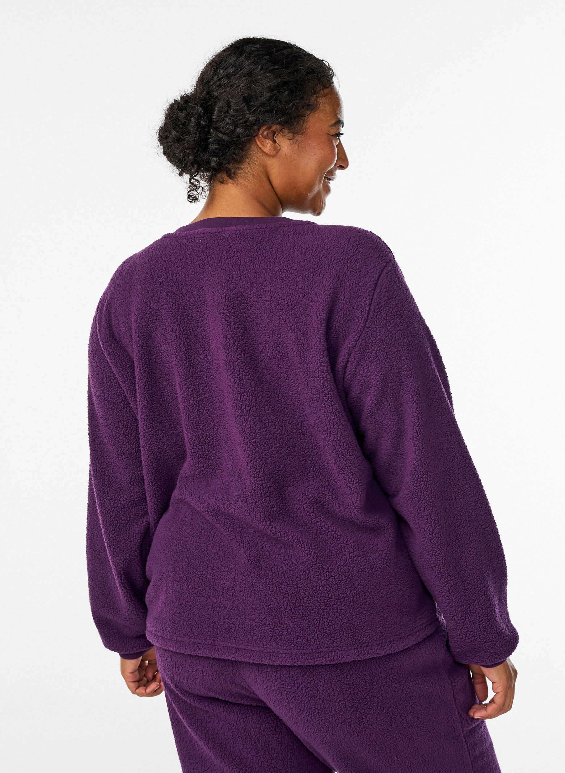 ZizziPullover aus weichem Teddyfleece, Lila, Model image number 2