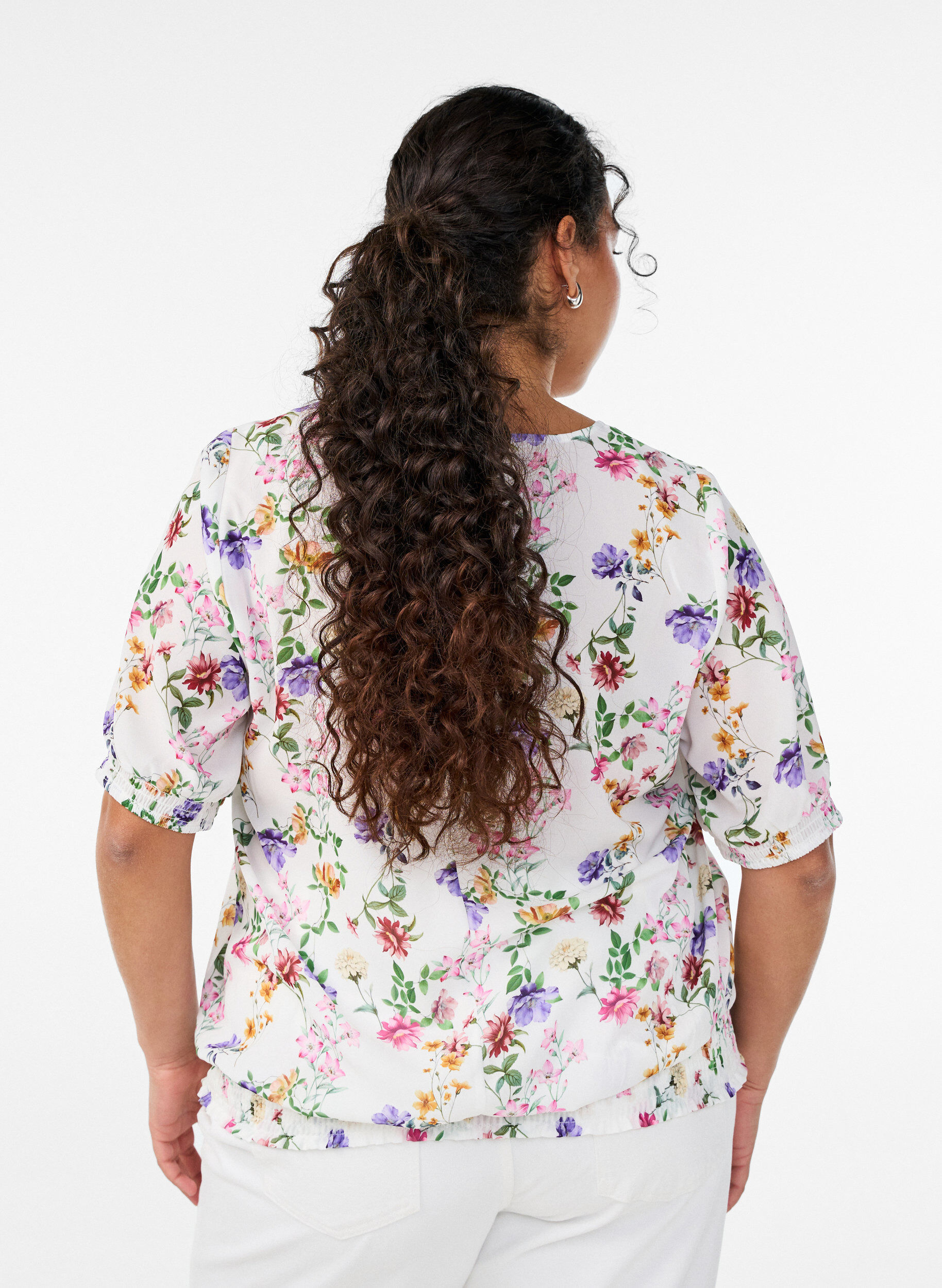 ZizziGebl&uuml;mte Bluse mit Puff&auml;rmeln, Rot, Model image number 1