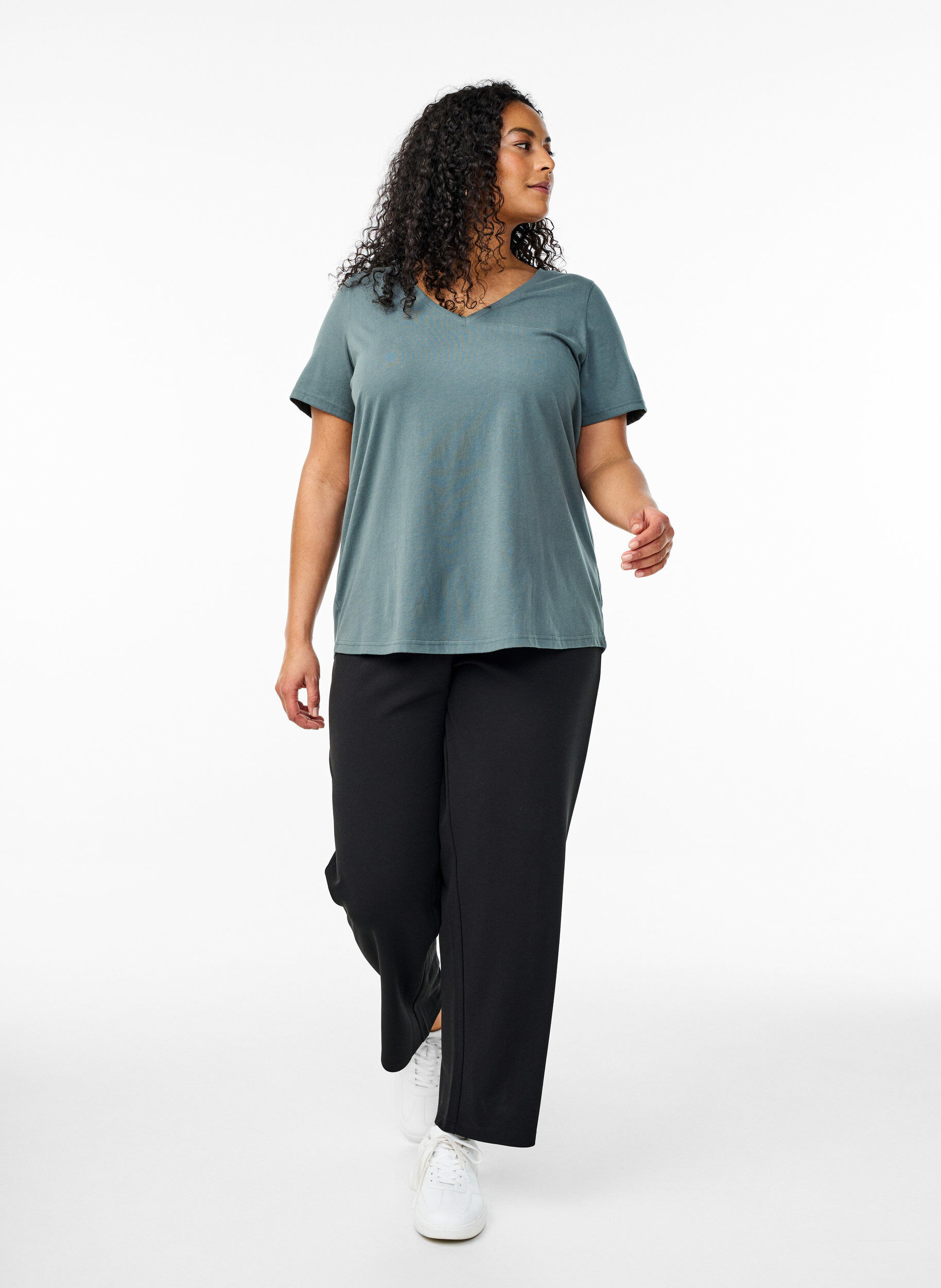 ZizziT-Shirt mit V-Ausschnitt, Gr&uuml;n, Model image number 1