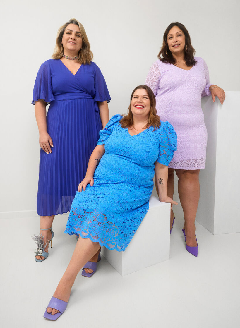 Plissiertes Midikleid mit kurzen Ärmeln, Clematis Blue, Image image number 0