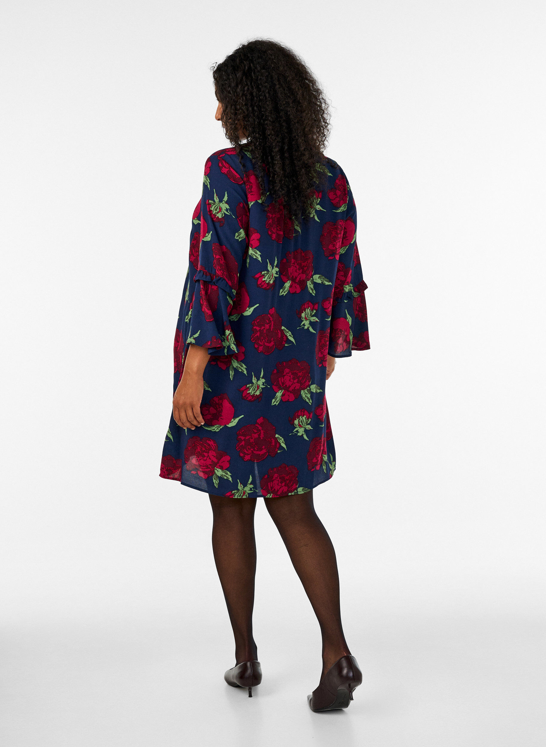 ZizziGebl&uuml;mtes Kleid aus Viskose mit R&uuml;schen, Blau, Model image number 2