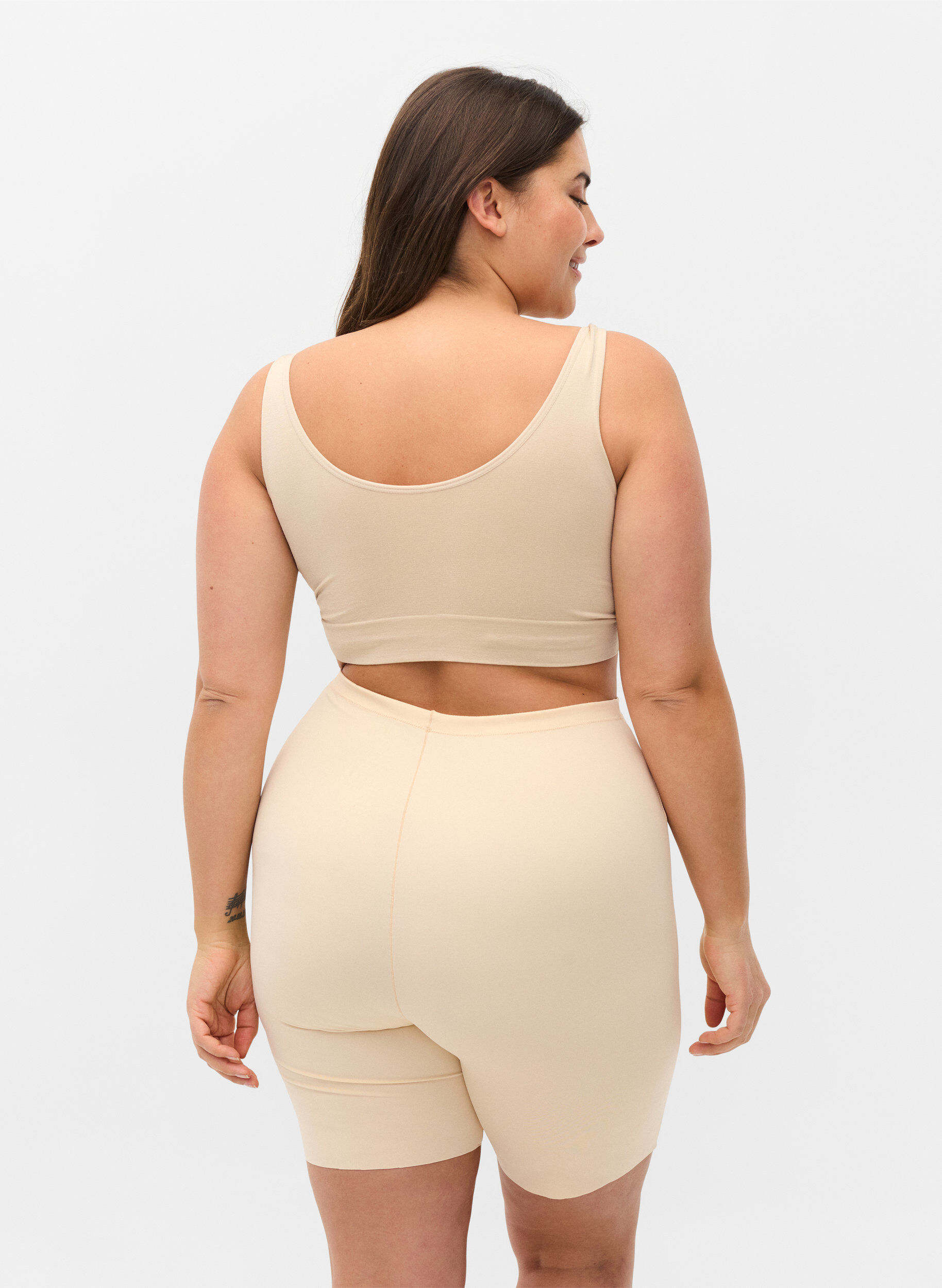 ZizziLight Shapewear Shorts mit hoher Taille, Beige, Model image number 1