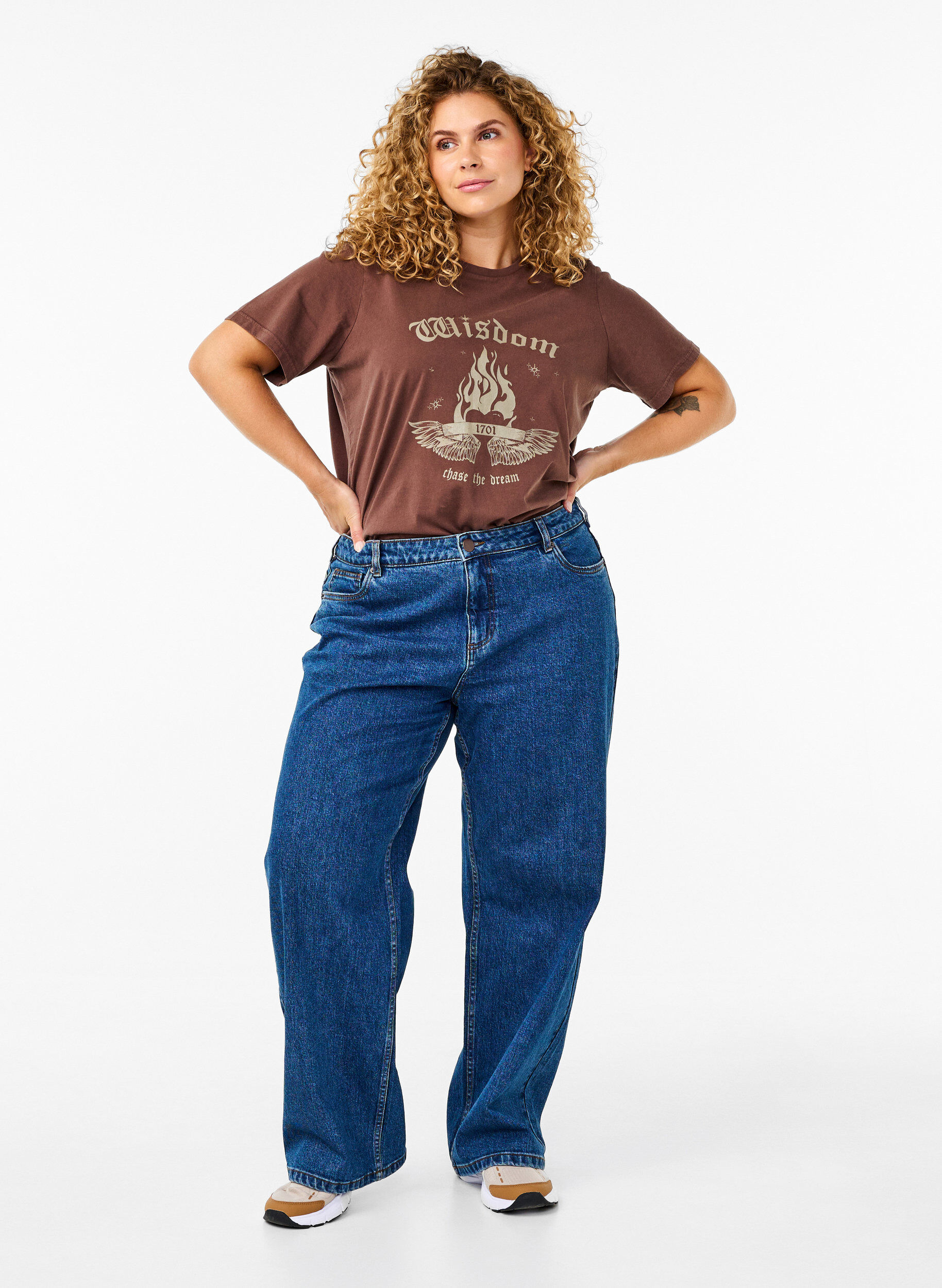 ZizziBedrucktes T-Shirt aus Bio-Baumwolle, Braun, Model image number 1