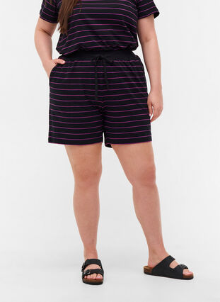 Lockere Shorts aus Baumwolle mit Streifen, Black w. Purple, Model image number 2