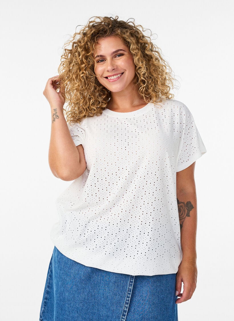 Bluse mit Lochstickerei und Ballon&auml;rmeln, Wei&szlig;, Model image number 0