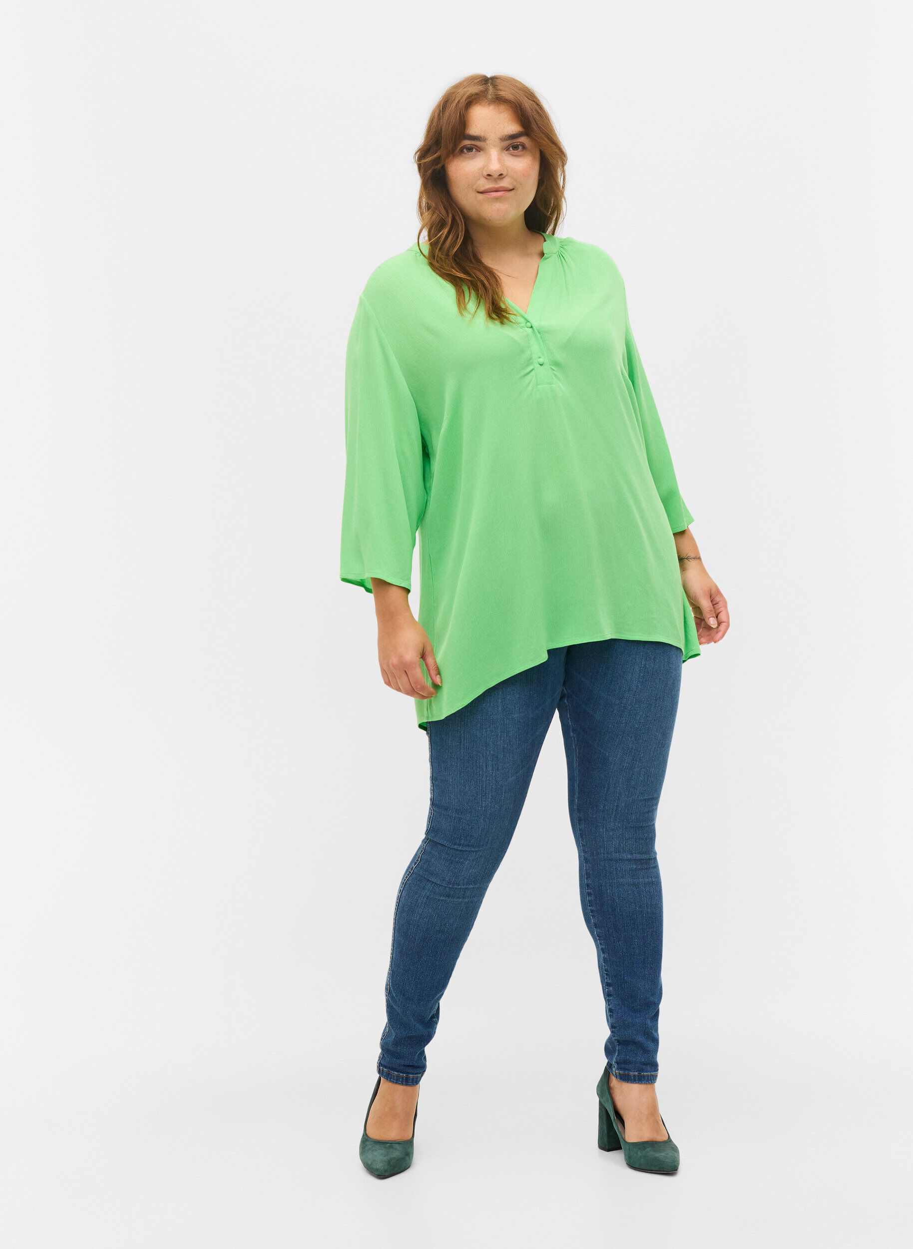 ZizziViskosebluse mit 3/4-&Auml;rmeln und V-Ausschnitt, Summer Green, Model image number 2