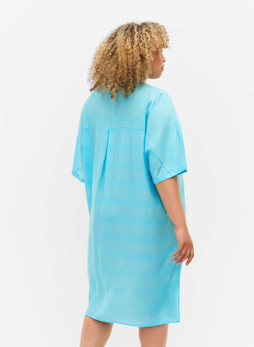 Langes Shirt aus Viskose mit Textur, Bachelor Button, Model image number 1