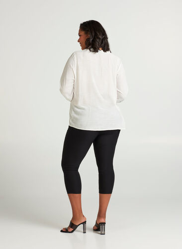 Slim Fit 3/4-Hose mit Reißverschluss, Black, Model image number 1