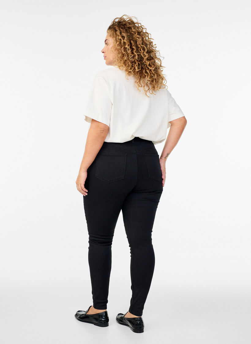 Hoch taillierte super Slim Amy Jeans, Schwarz, Model image number 1