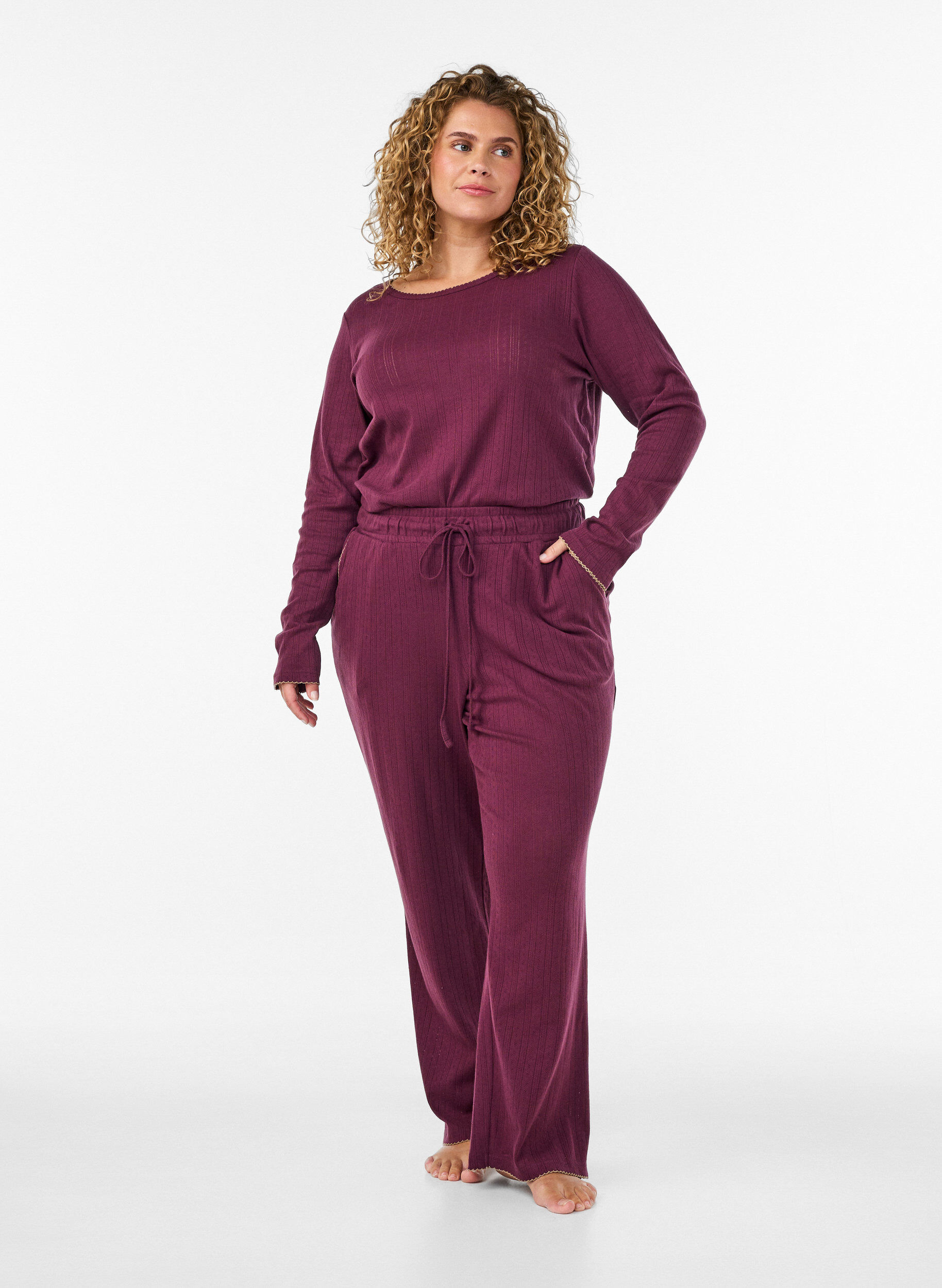 ZizziPyjamahose aus Bio-Baumwolle mit Lochstickerei, Dunkles Bordeaux, Model image number 0