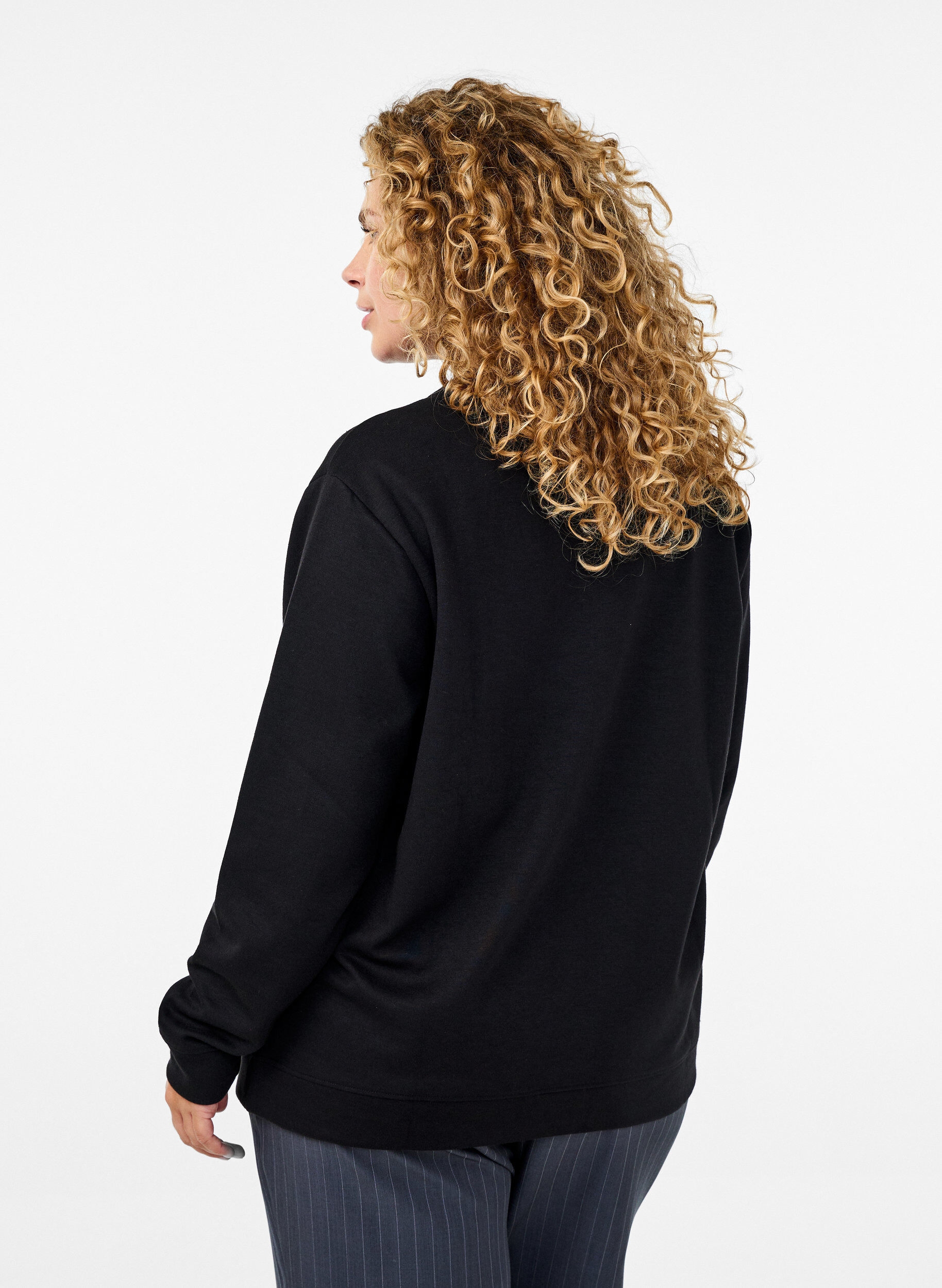 ZizziFLASH - Sweatshirt mit Rundhalsausschnitt, Schwarz, Model image number 2