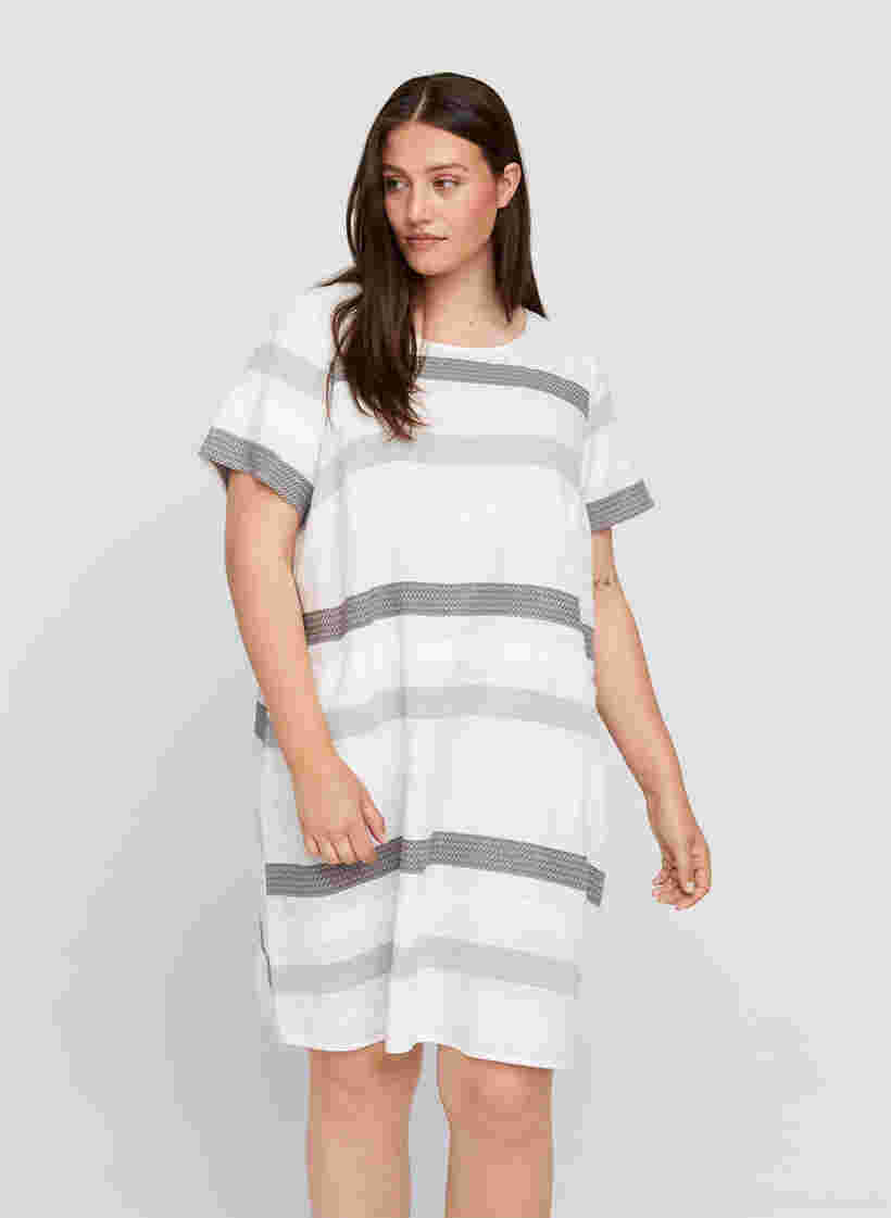 Gestreiftes Kleid mit kurzen Ärmel, White Stripe, Model