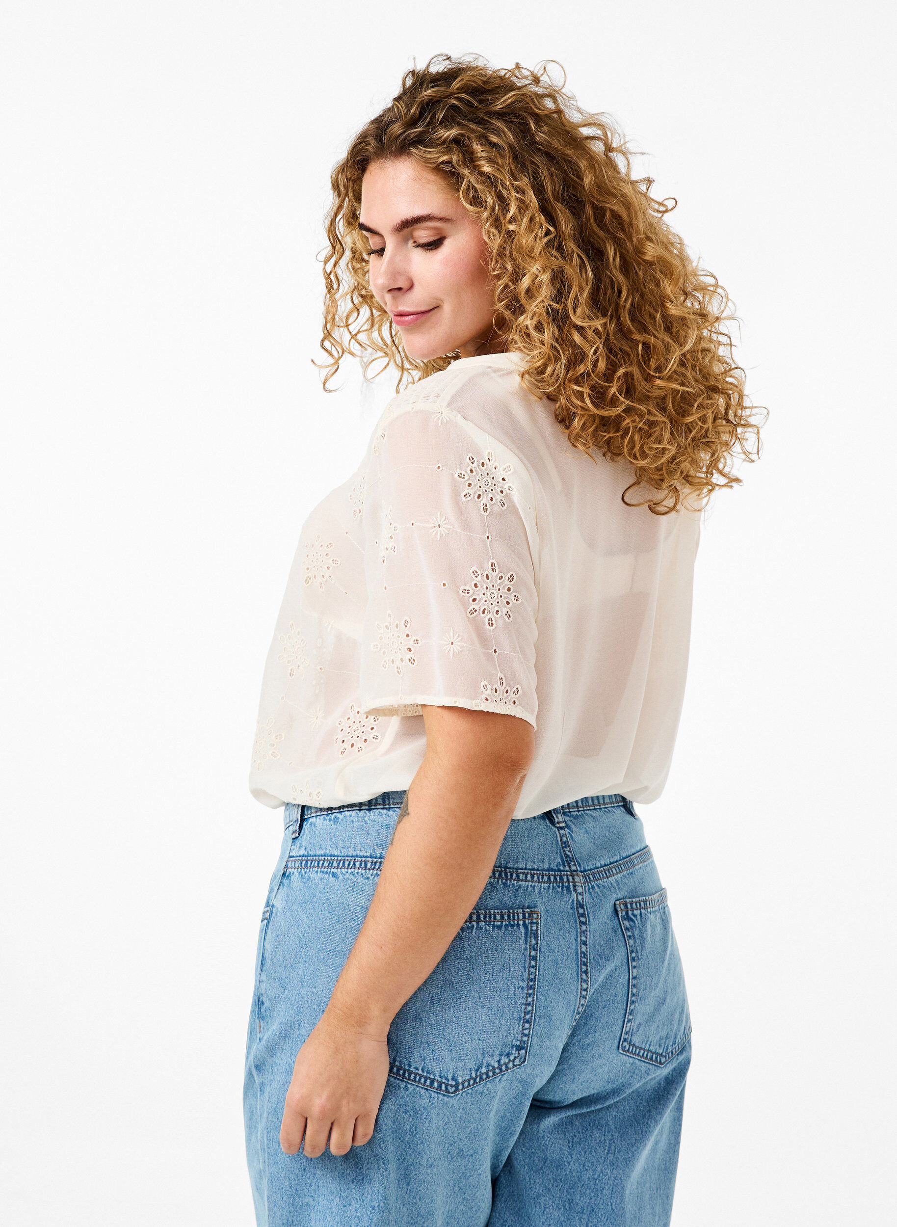 ZizziKurzarm-Hemdbluse mit Anglaise-Stickerei, Antique White, Model image number 1