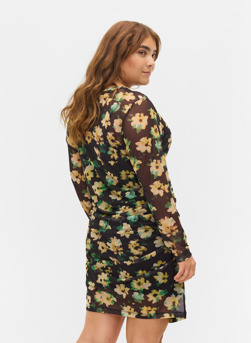 Eng anliegendes Netzkleid mit 3/4-Ärmeln, Yellow Green AOP, Model image number 1