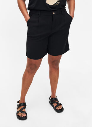 Bermuda-Shorts mit hoher Taille, Black, Model image number 2