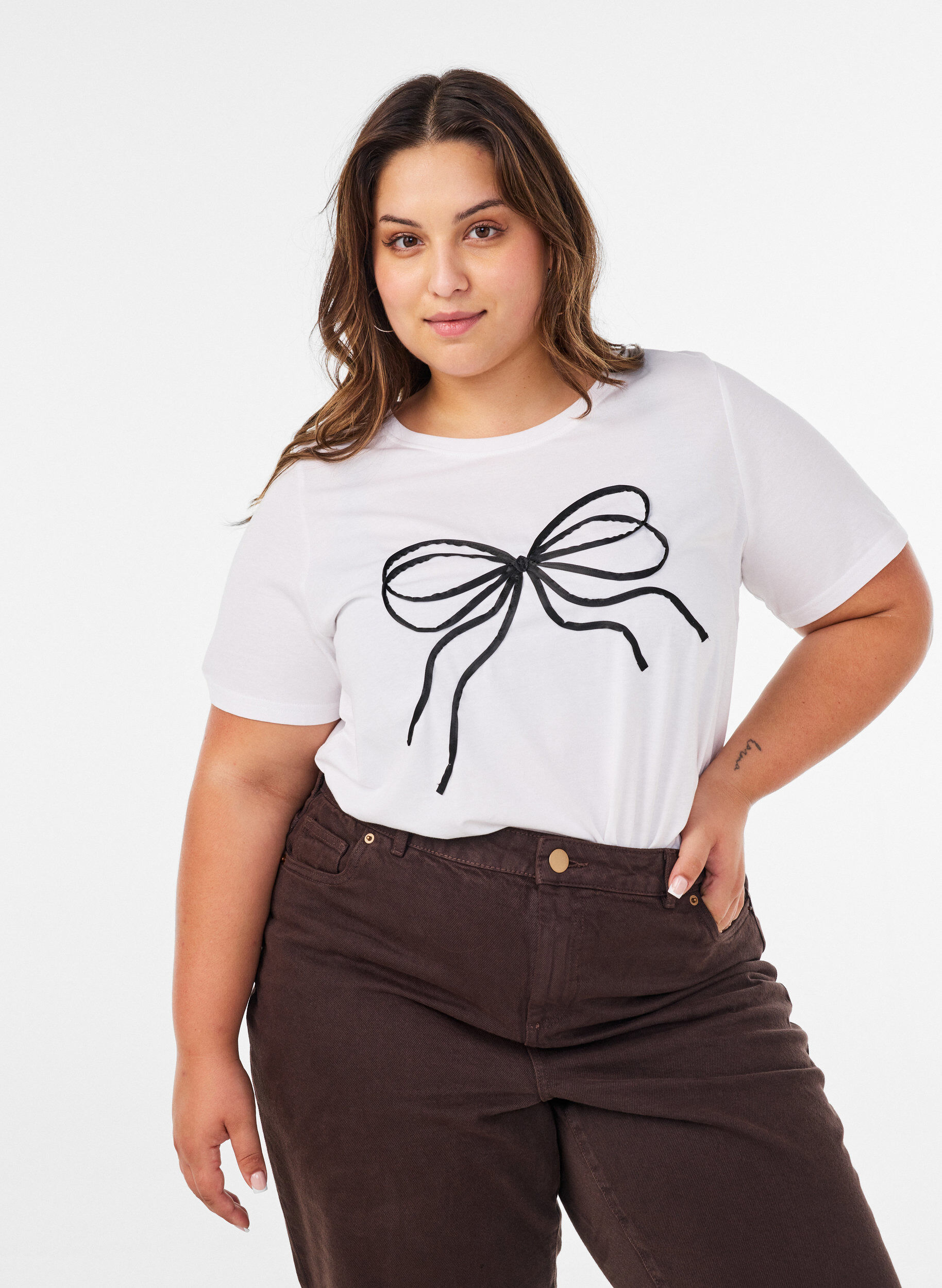 ZizziT-Shirt aus Bio-Baumwolle mit dekorativem Motiv, Wei&szlig;, Model image number 0
