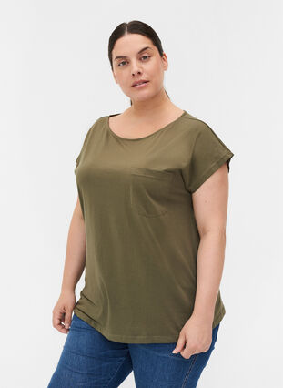 T-Shirt mit Brusttasche aus Bio-Baumwolle, Ivy Green, Model image number 0