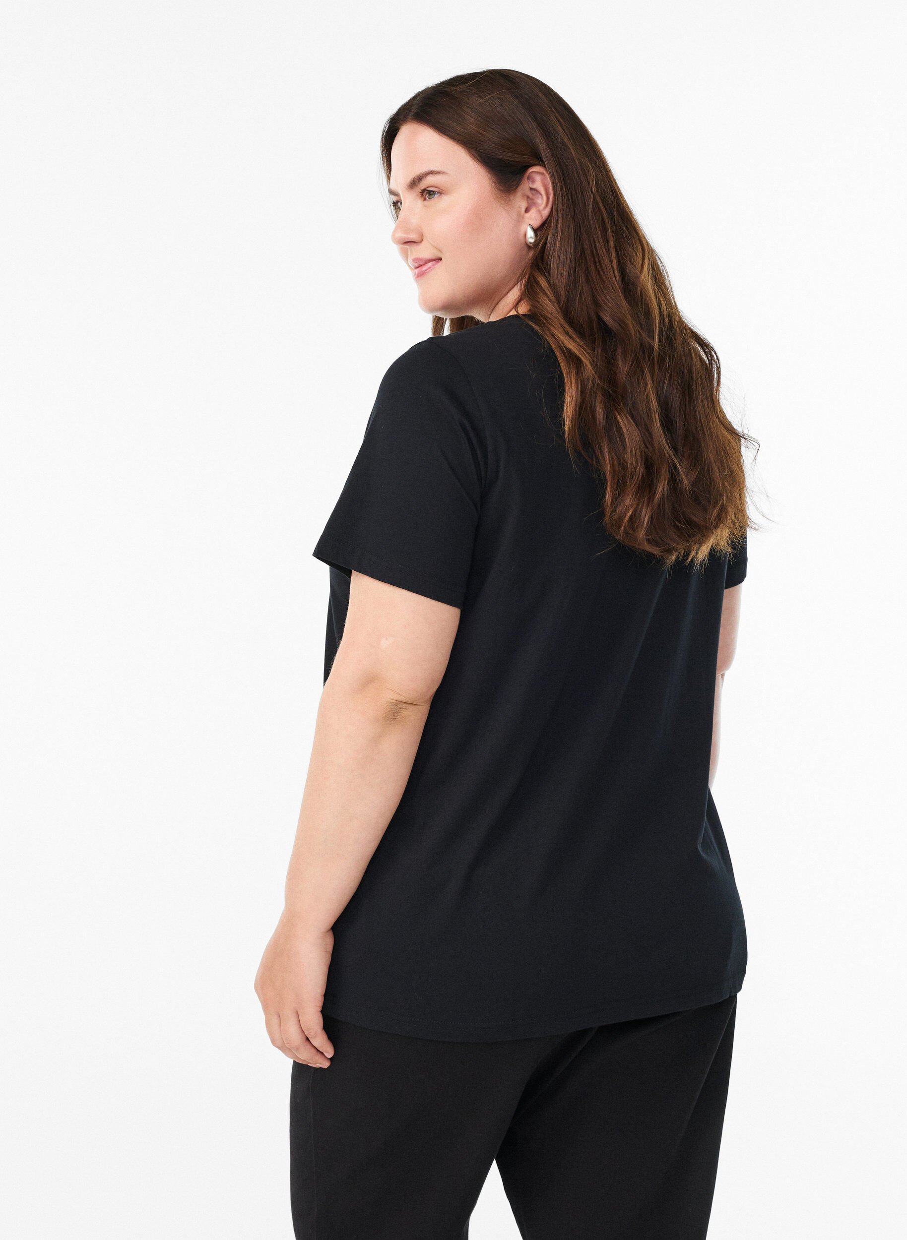 ZizziWeihnachts-T-Shirt aus Bio-Baumwolle, Schwarz, Model image number 2