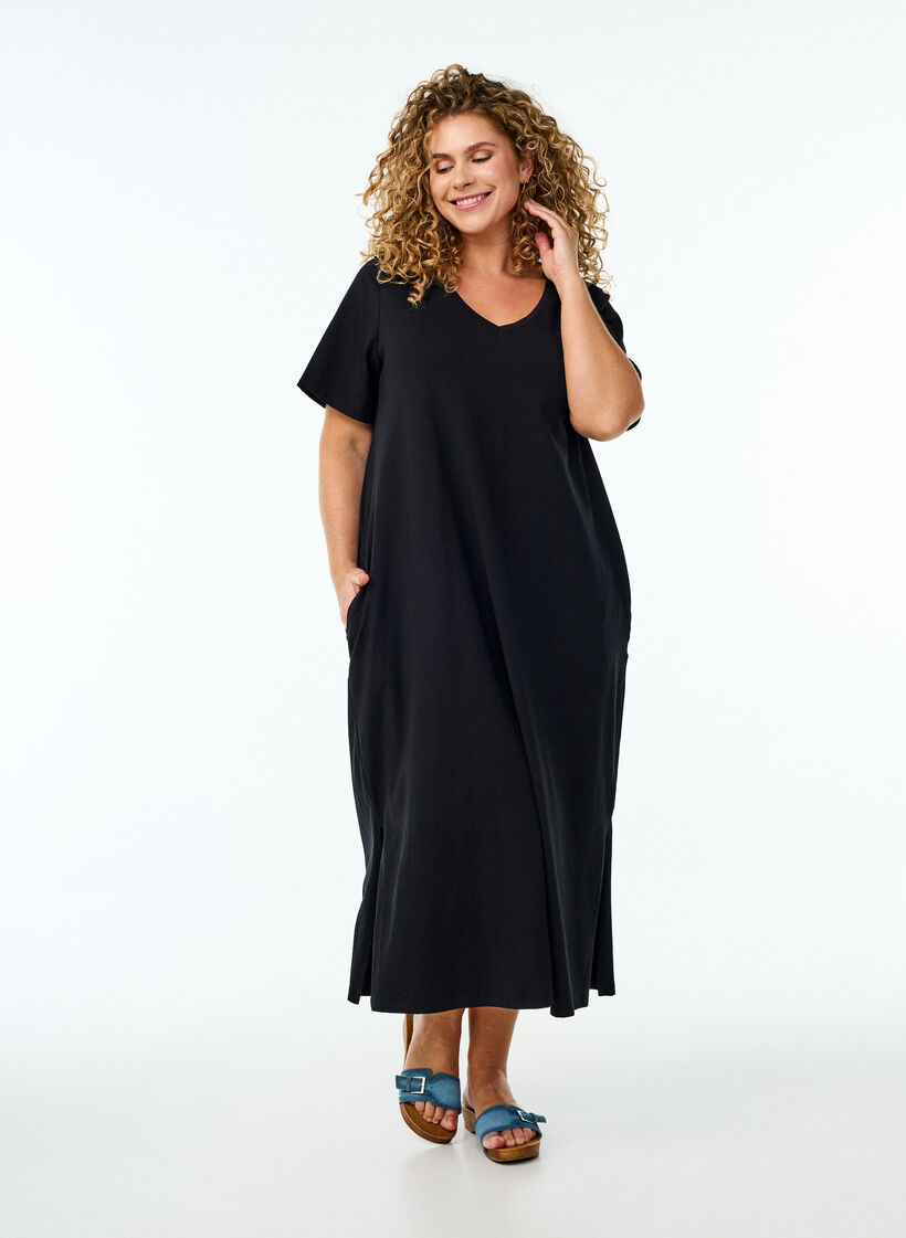 Midi-T-Shirtkleid mit V-Ausschnitt, Schwarz, Model image number 0