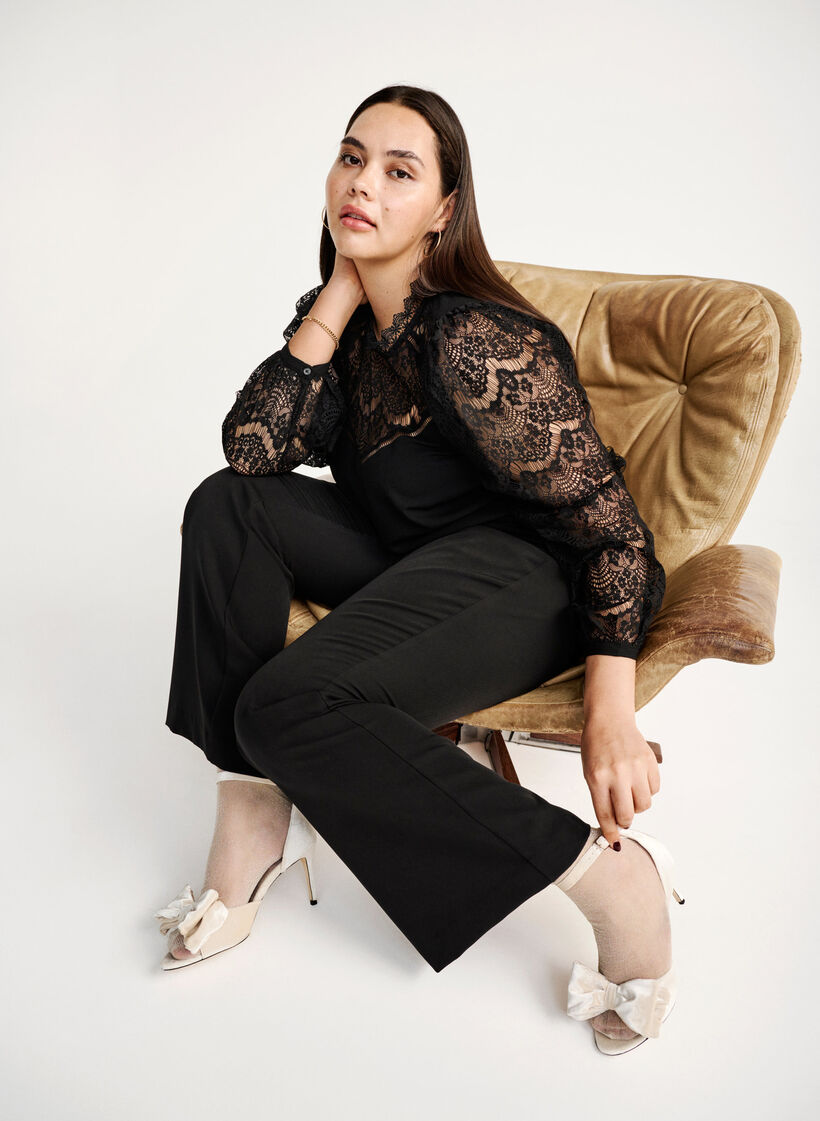 Langärmeliges Kleid mit Spitze, Black, Image image number 0