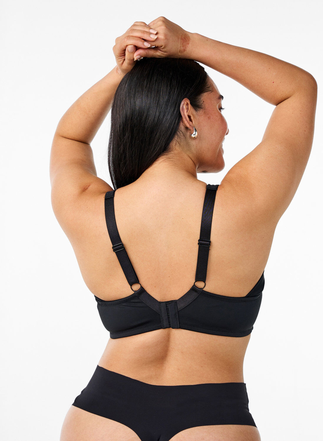 ZizziBequemer BH mit gepolsterten Tr&auml;gern, Schwarz, Model image number 2