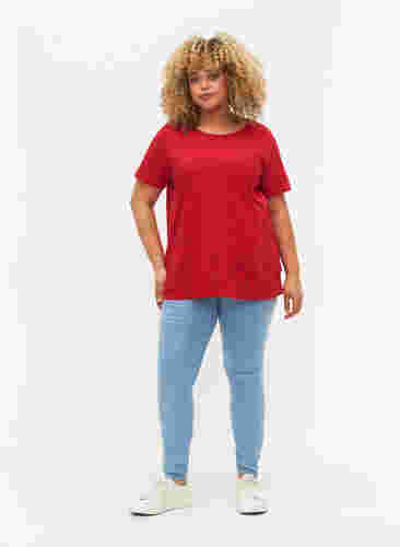 T-Shirt aus Baumwolle mit Broderi anglaise, Tango Red, Model image number 1