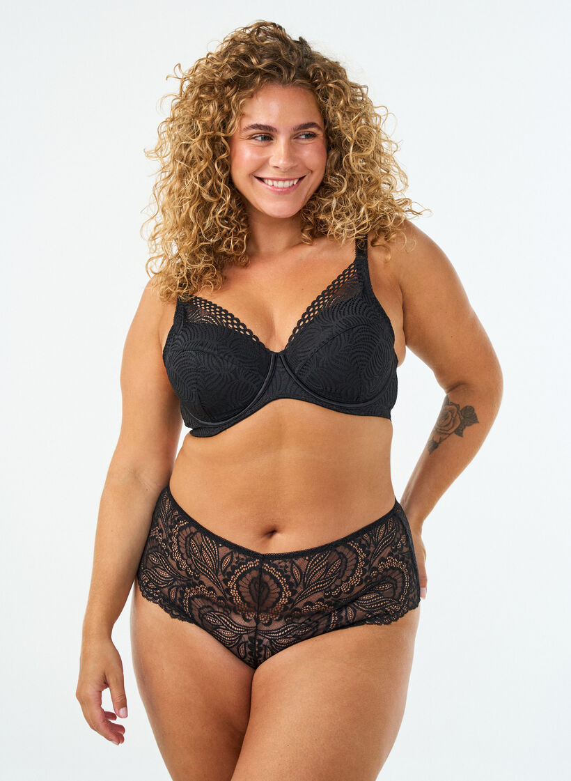 Spitzen-BH mit gepolsterten Cups, Schwarz, Model image number 1