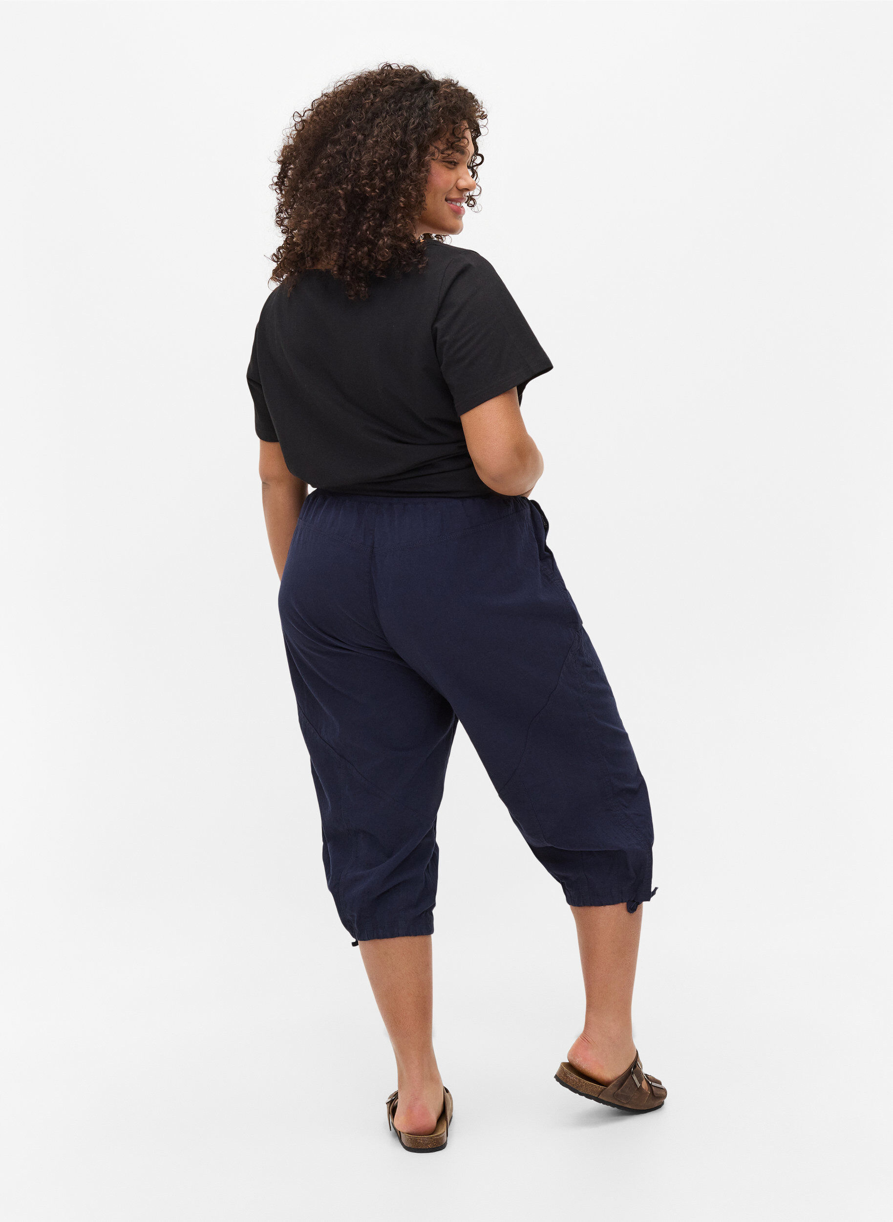 ZizziLockere Caprihose aus Baumwolle, Blau, Model image number 2