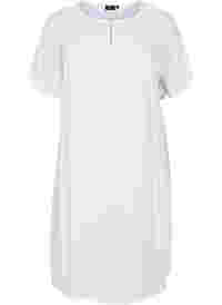 Kurzärmeliges Kleid aus Viskose