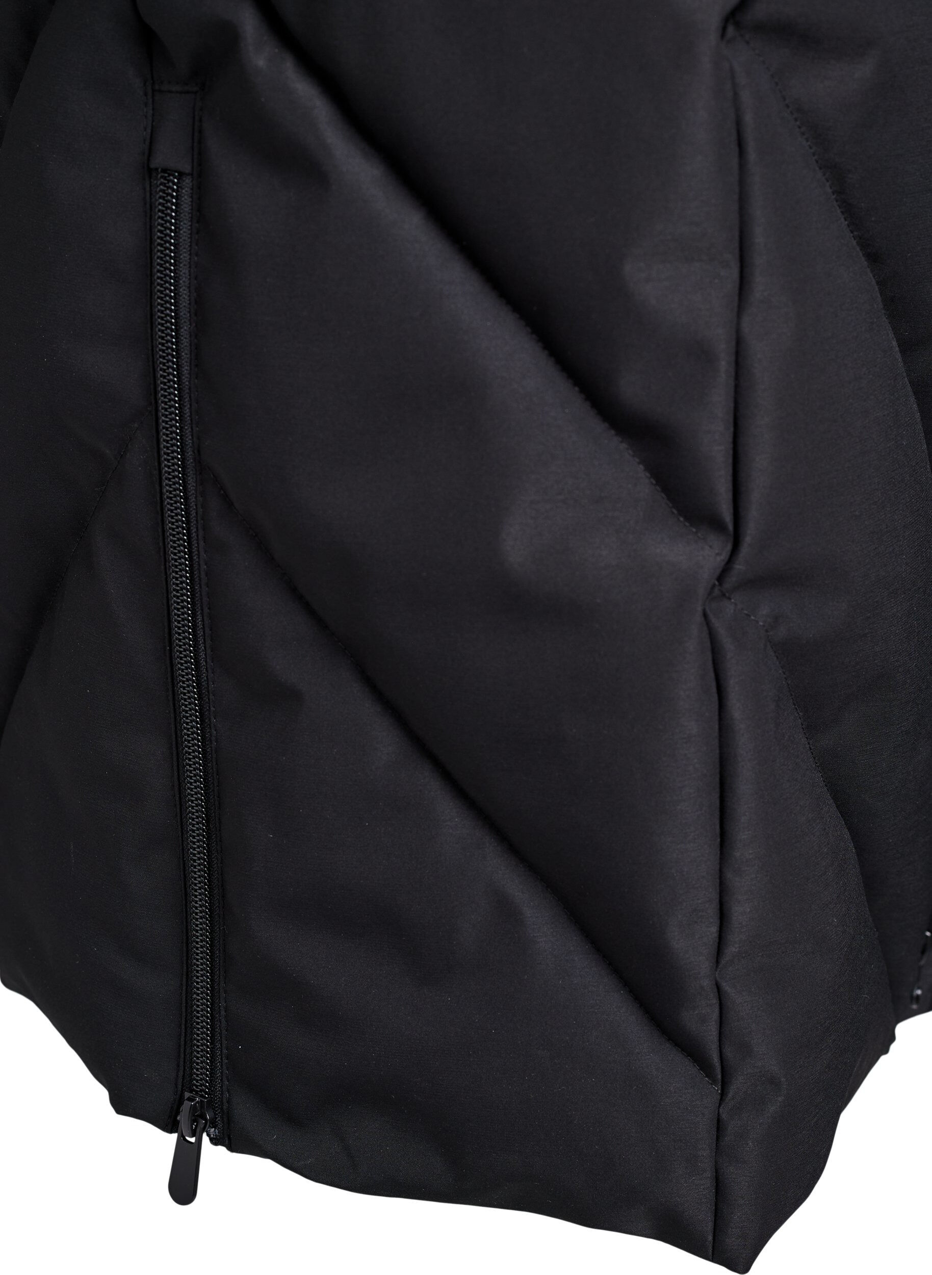 ZizziLanger Wintermantel mit Hakenverschl&uuml;ssen und Kunstfellkragen, Schwarz, Packshot image number 4