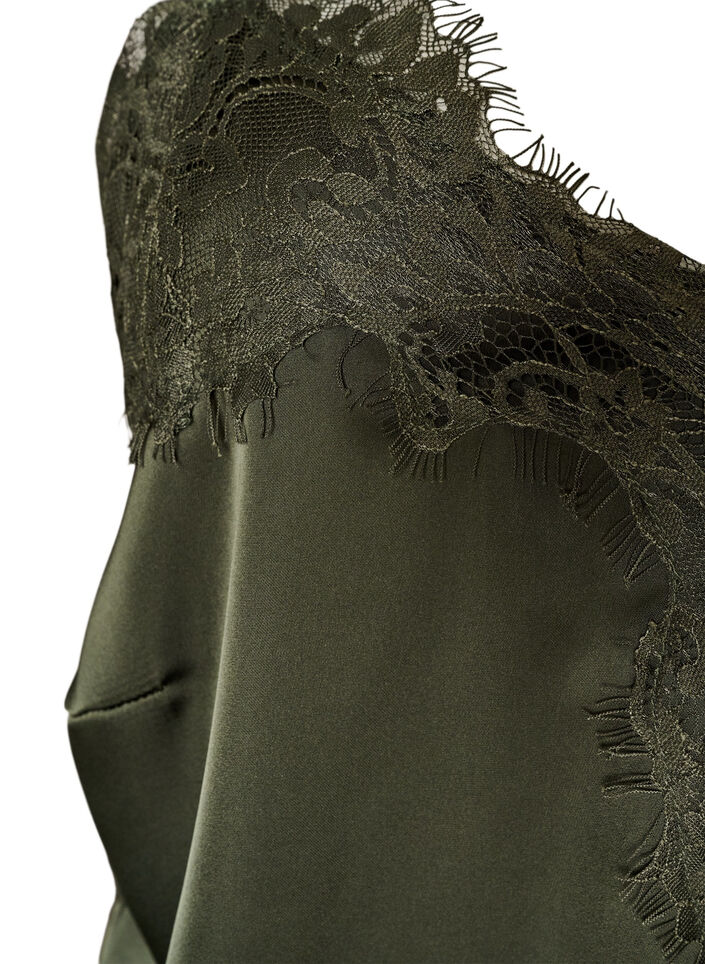 Kleid aus Satin mit Spitze und asymmetrischem Saum, Gr&uuml;n, Packshot image number 2