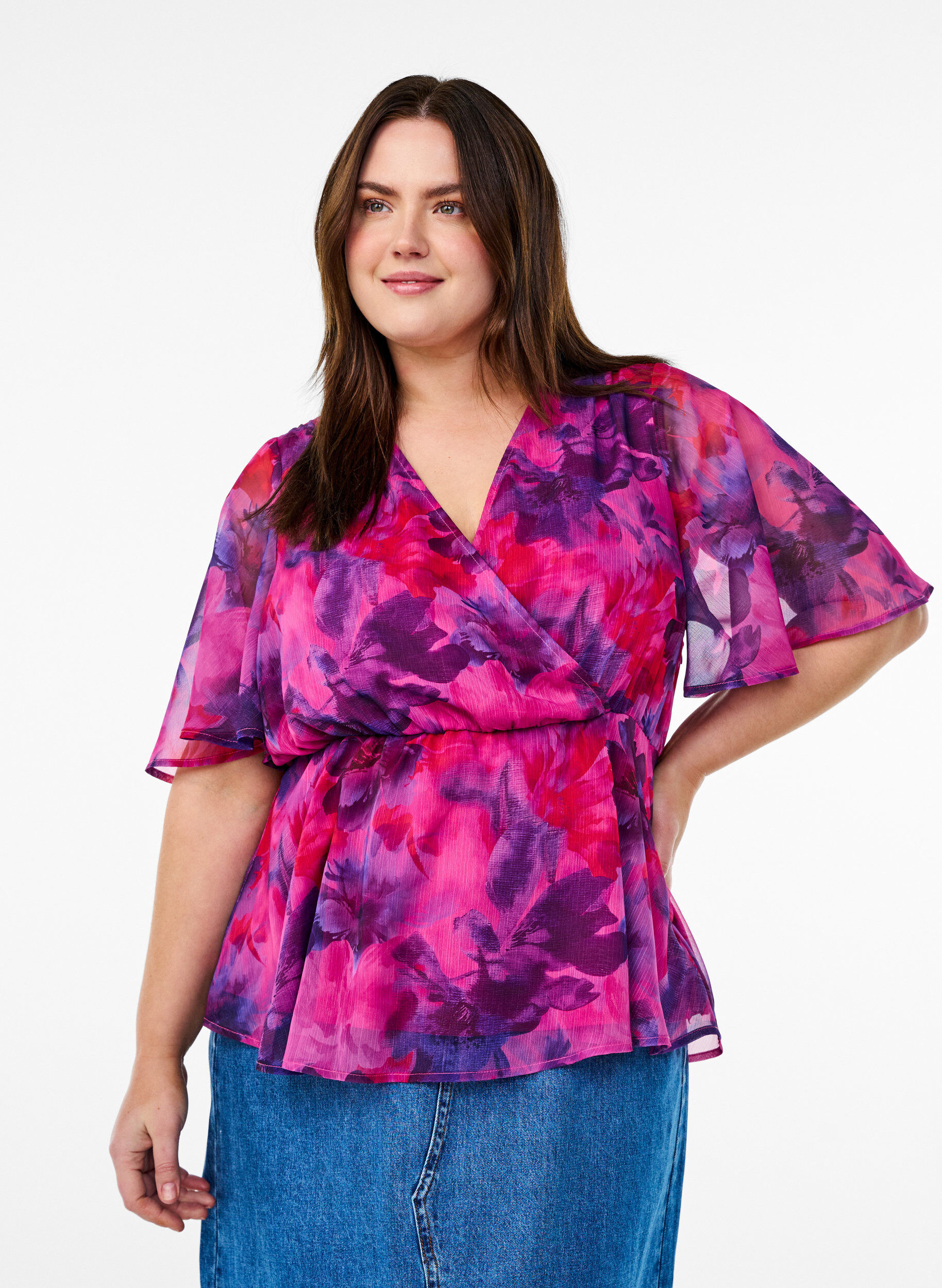 ZizziGebl&uuml;mte Chiffonbluse mit kurzen &Auml;rmeln, Rot, Model image number 0