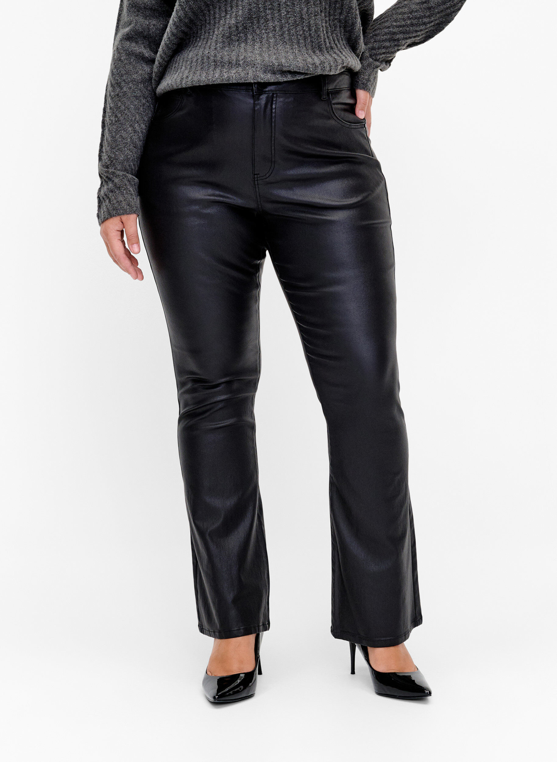 ZizziBeschichtete Ellen Jeans mit Bootcut, Black, Model image number 2