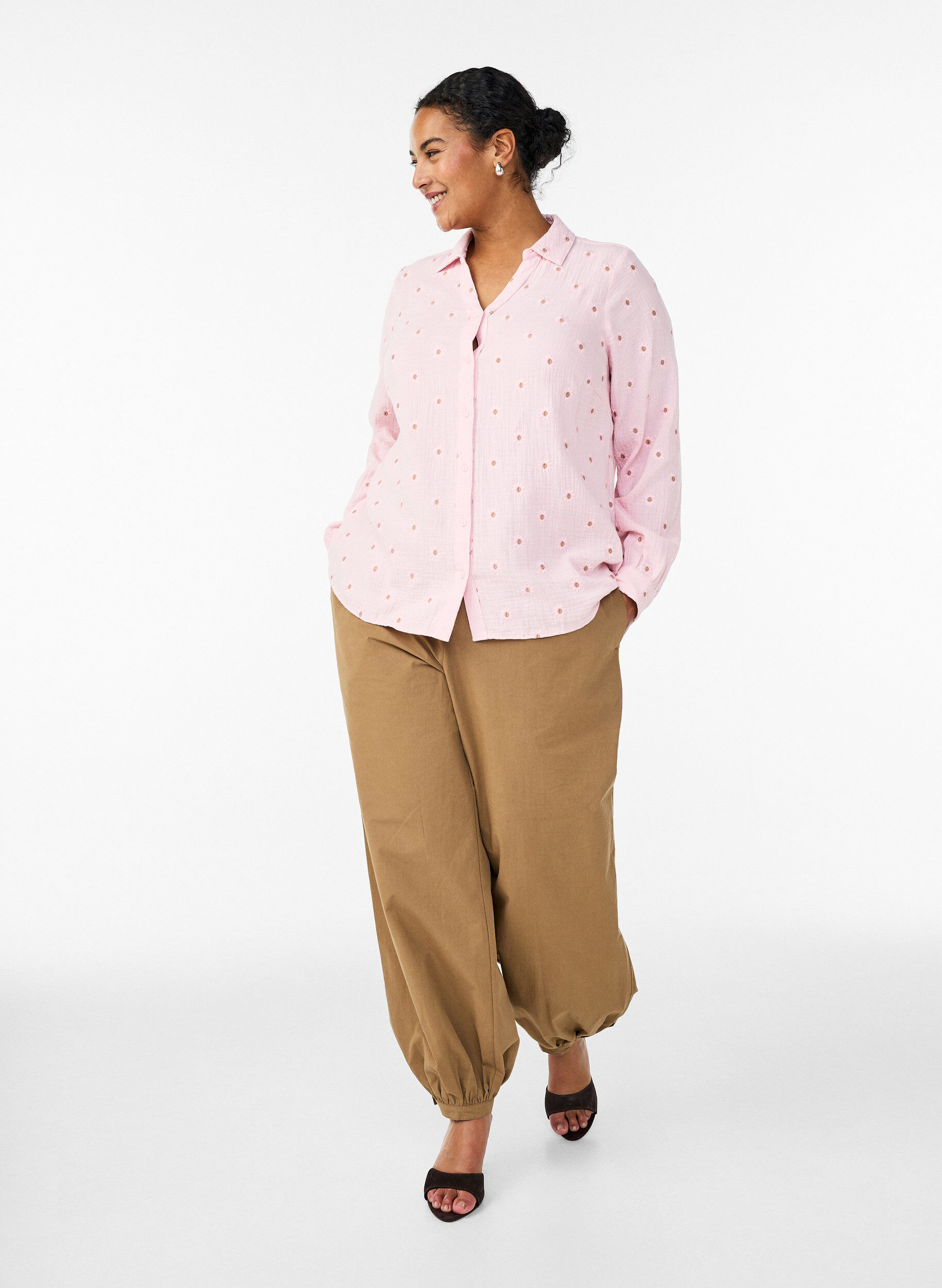 ZizziLang&auml;rmelige Bluse aus Baumwoll-Musselin mit bestickten Motiven, Rot, Model image number 1