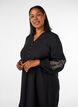 Kleid aus Viskose mit Stickerei und Stufenvolants, Schwarz, Model image number 2