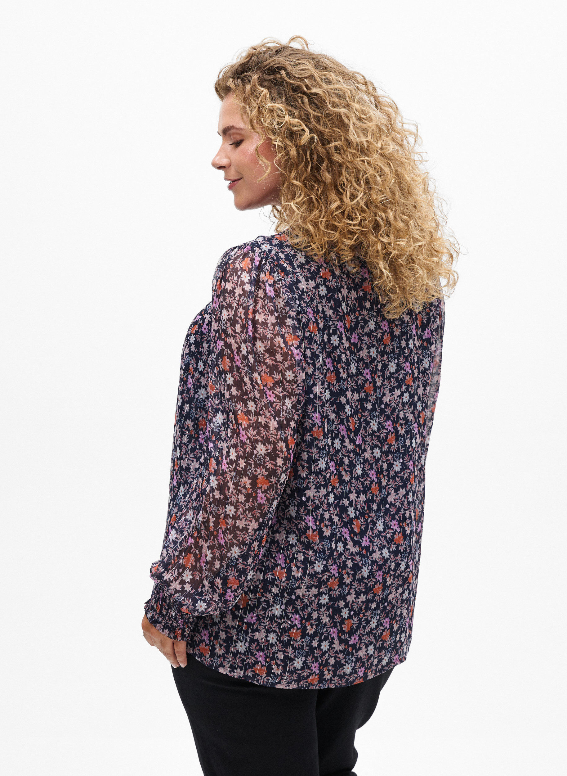 ZizziBluse mit gebl&uuml;mtem Print und Glitzerfaden, Blau, Model image number 2