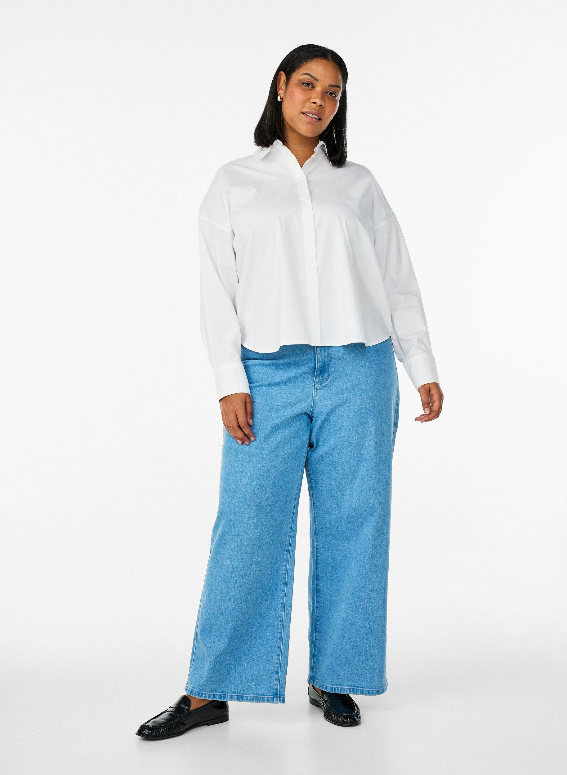 ZizziKlassisches Hemd aus Baumwolle mit lockerer Passform, Wei&szlig;, Model image number 1