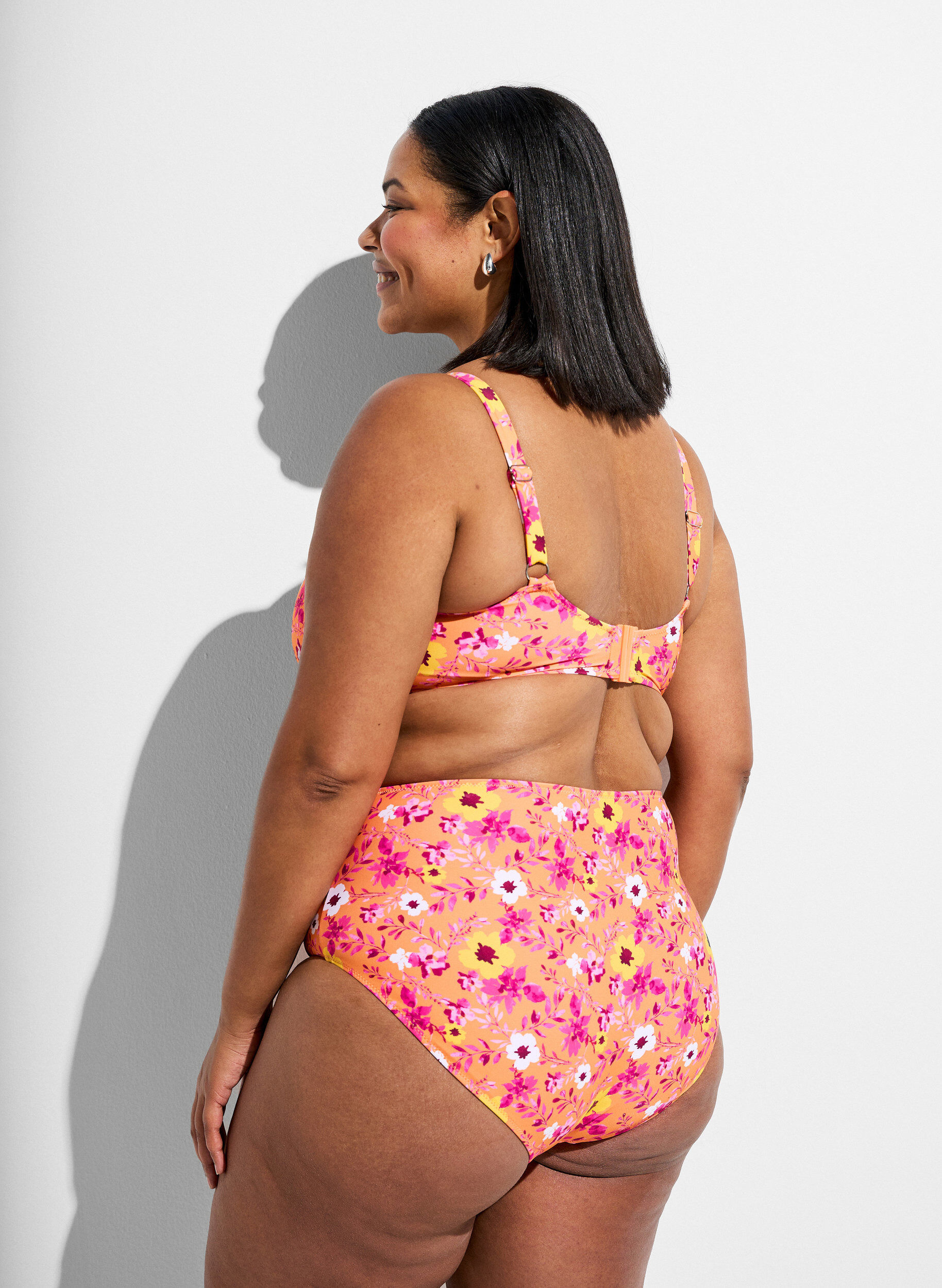 ZizziHoch taillierte Bikinihosen mit Muster, Orange, Model image number 1