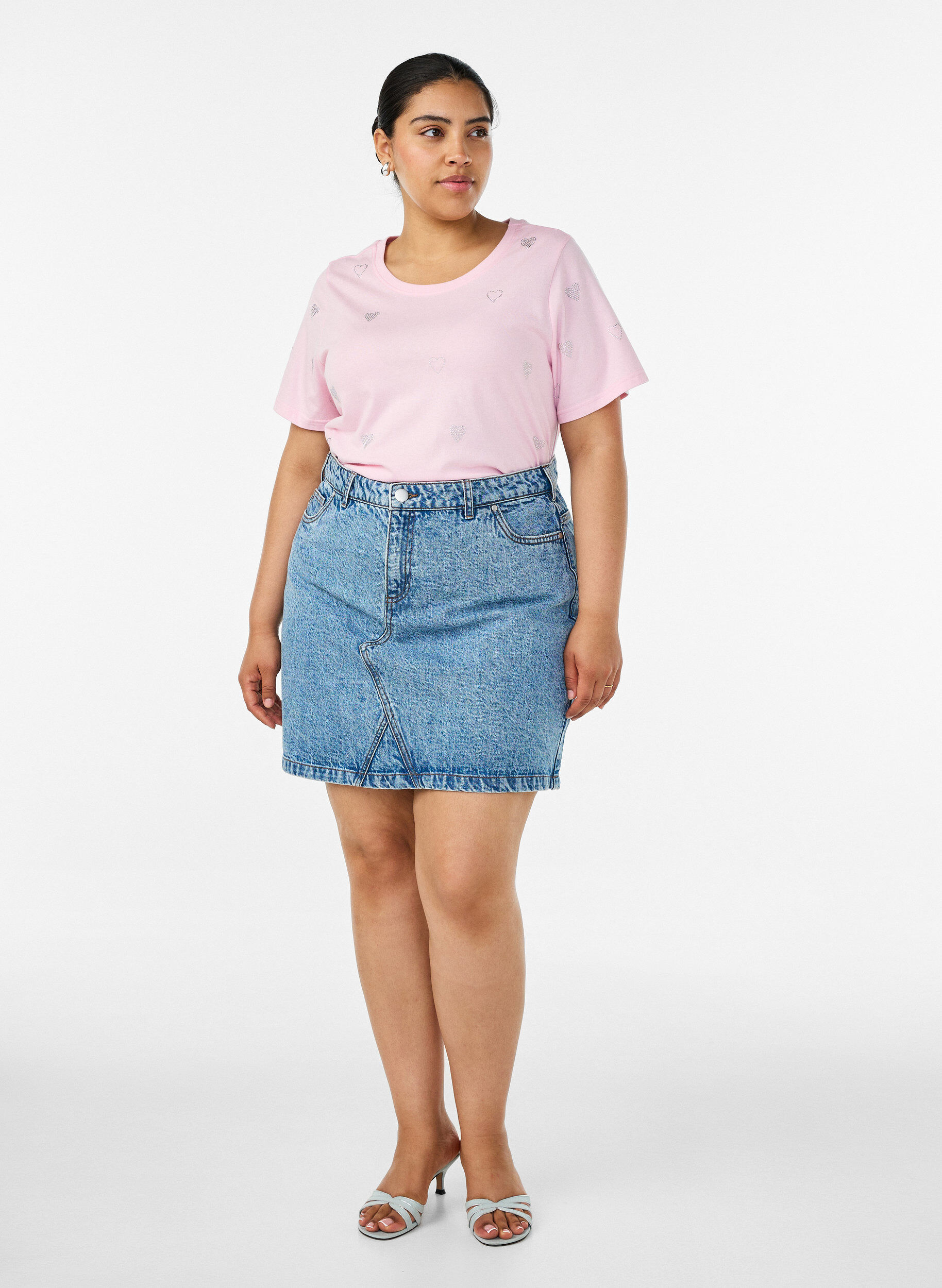 ZizziT-Shirt aus Bio-Baumwolle mit Herzen, Rot, Model image number 1