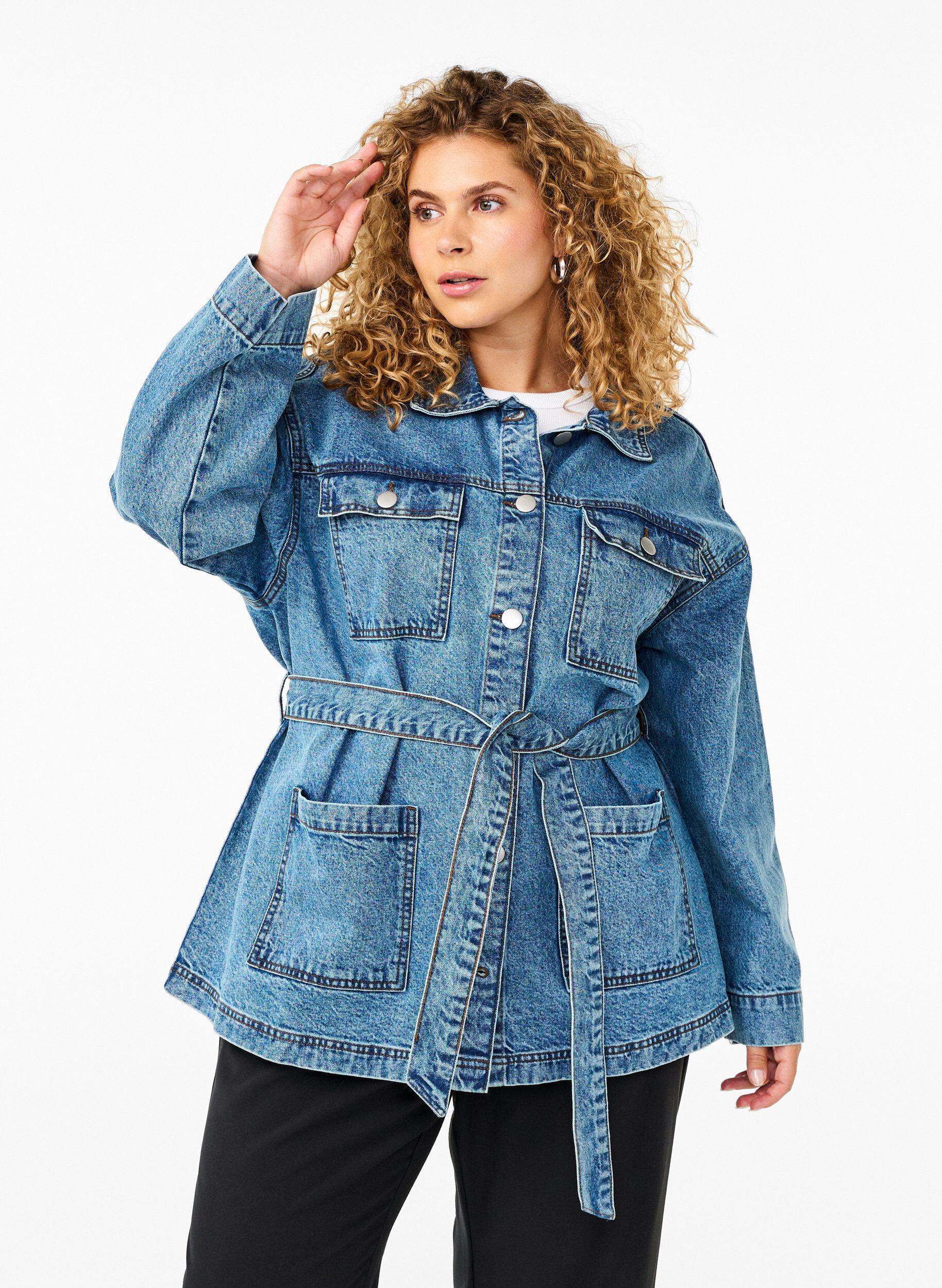 ZizziDenim-Jacke mit Bindeg&uuml;rtel, Blue Denim, Model image number 0
