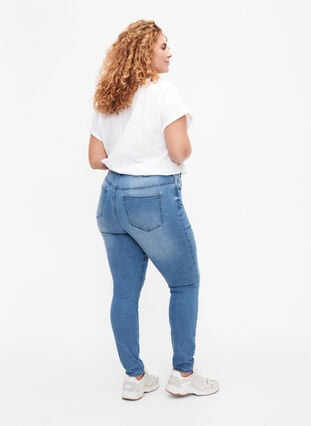 Amy-Jeans mit superschmaler Passform und gerippten Details, Blue denim, Model image number 1