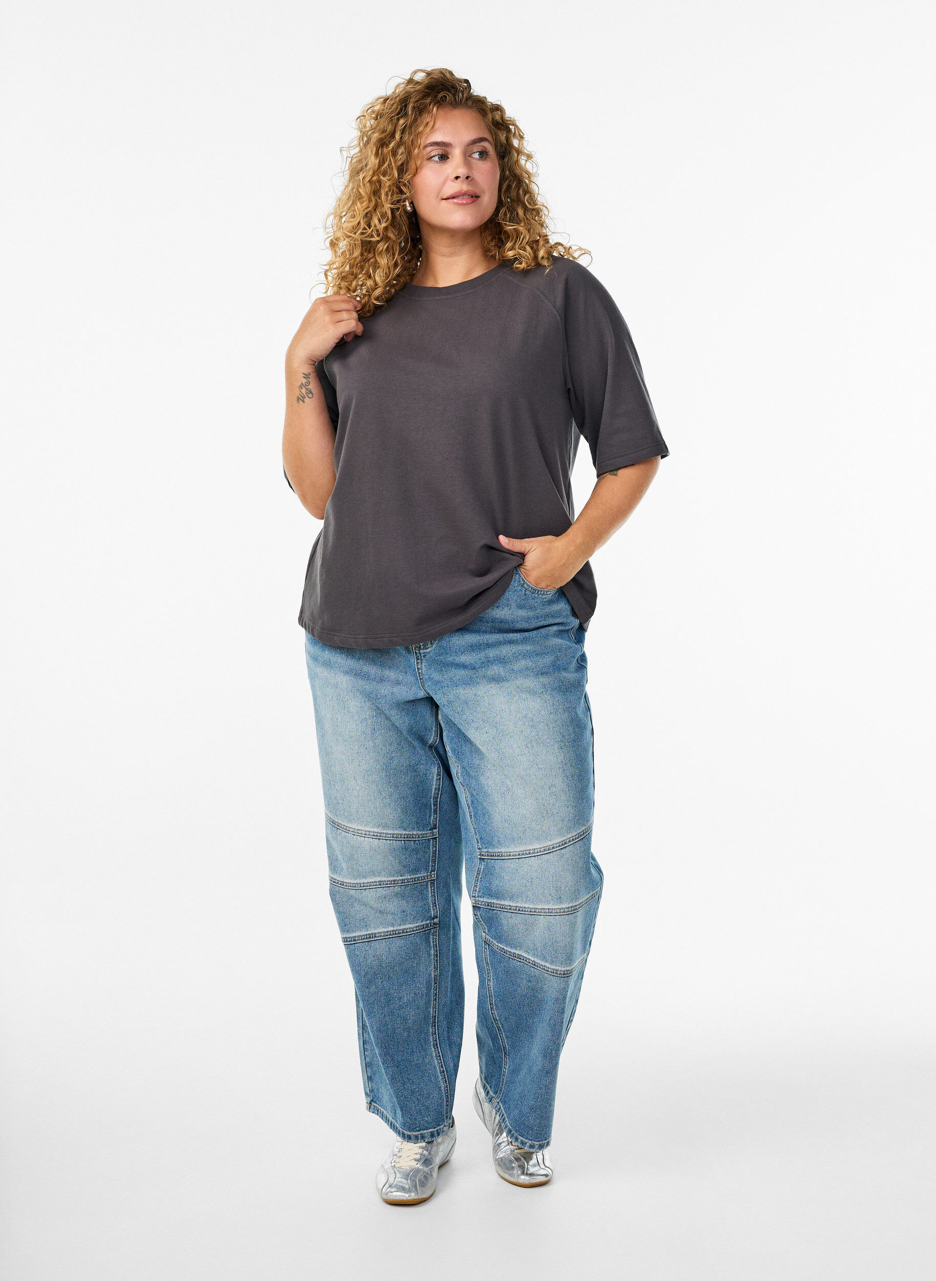 ZizziJerseybluse mit 1/2-Raglan&auml;rmeln, Grau, Model image number 1